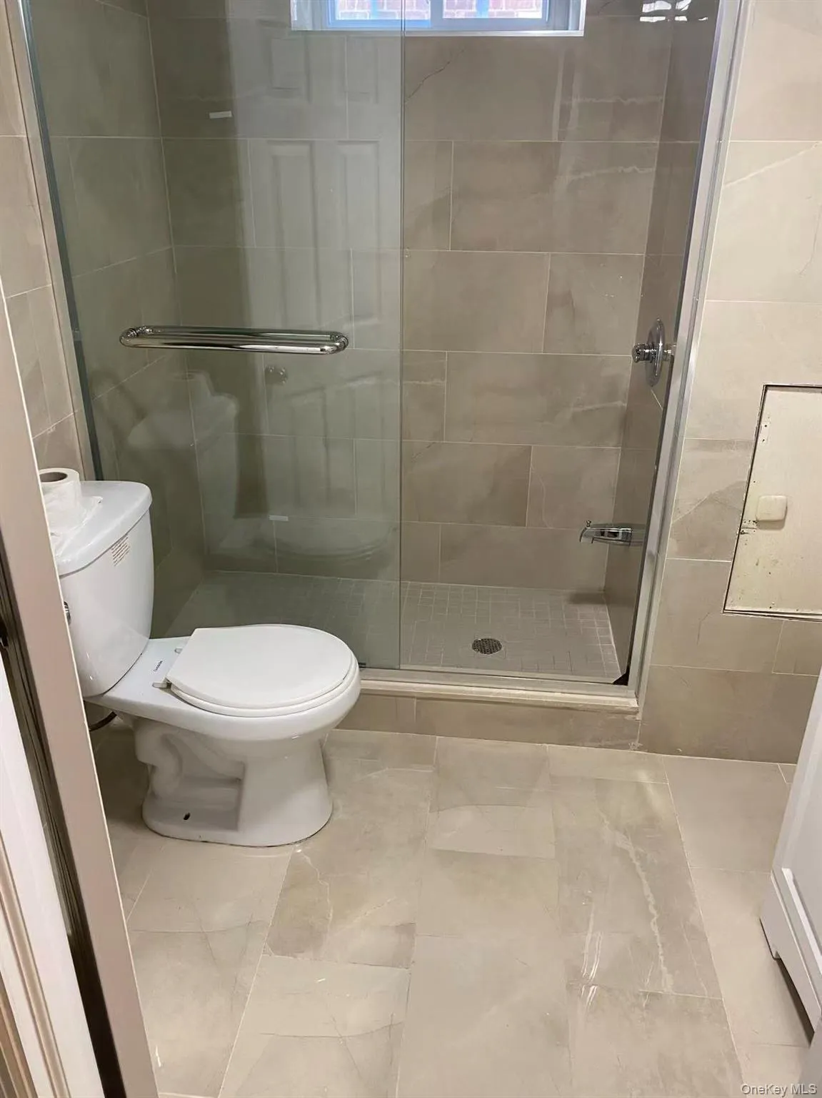 58-07 210th Street, New York, NY, 5 Bedrooms Bedrooms, 8 Rooms Rooms,4 BathroomsBathrooms,Residential,For Rent,210th,0,1006423 58-07 210th Street, New York, NY, 5 Bedrooms Bedrooms, 8 Rooms Rooms,4 BathroomsBathrooms,Residential,For Rent,210th,0,1006423