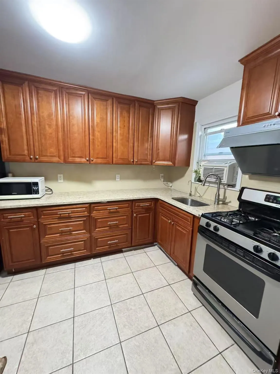 58-07 210th Street, New York, NY, 5 Bedrooms Bedrooms, 8 Rooms Rooms,4 BathroomsBathrooms,Residential,For Rent,210th,0,1006423 58-07 210th Street, New York, NY, 5 Bedrooms Bedrooms, 8 Rooms Rooms,4 BathroomsBathrooms,Residential,For Rent,210th,0,1006423