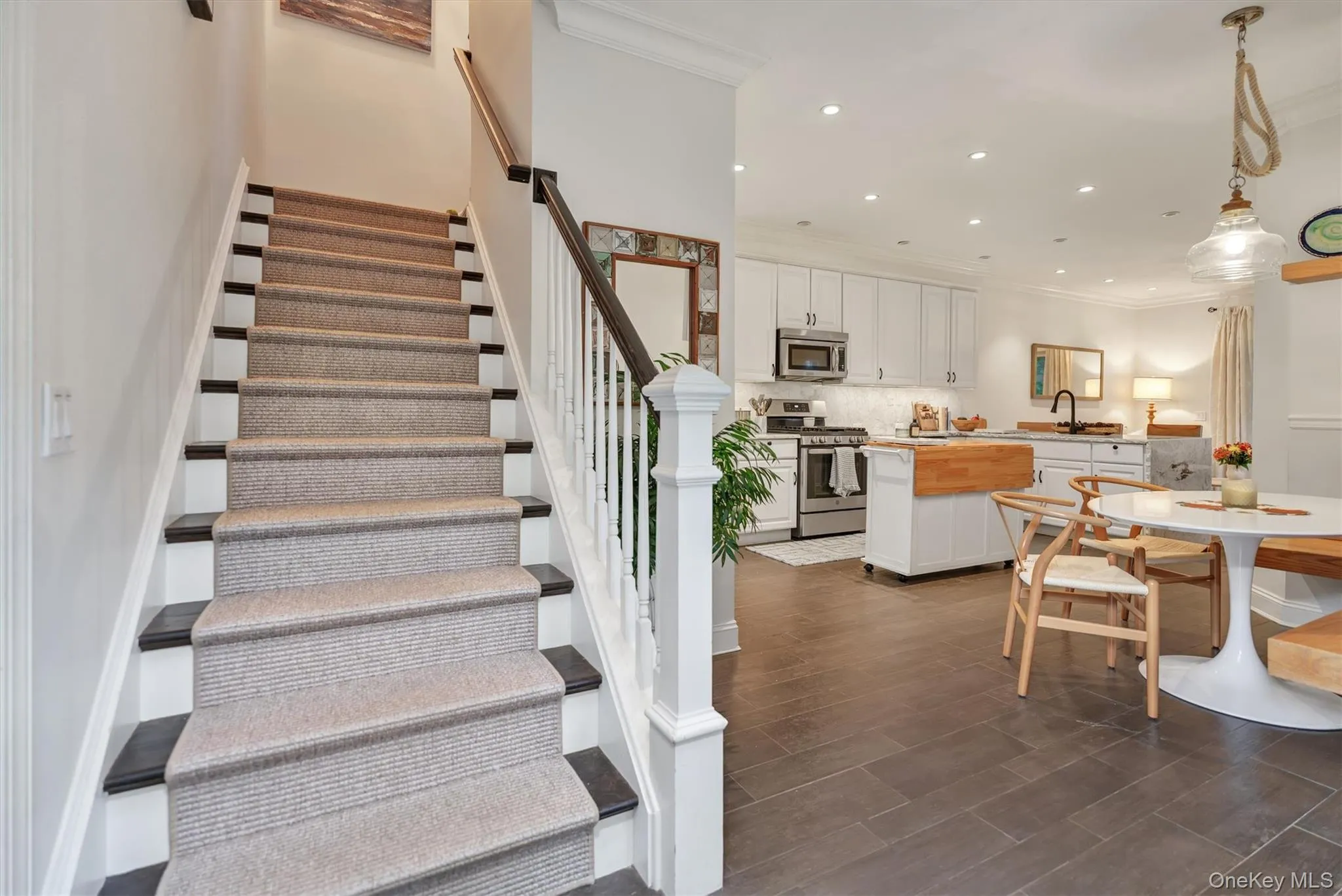 188 Country Road, Southampton, NY, 3 Bedrooms Bedrooms, 6 Rooms Rooms,2 BathroomsBathrooms,Residential,For Rent,Country,0,1006425 188 Country Road, Southampton, NY, 3 Bedrooms Bedrooms, 6 Rooms Rooms,2 BathroomsBathrooms,Residential,For Rent,Country,0,1006425