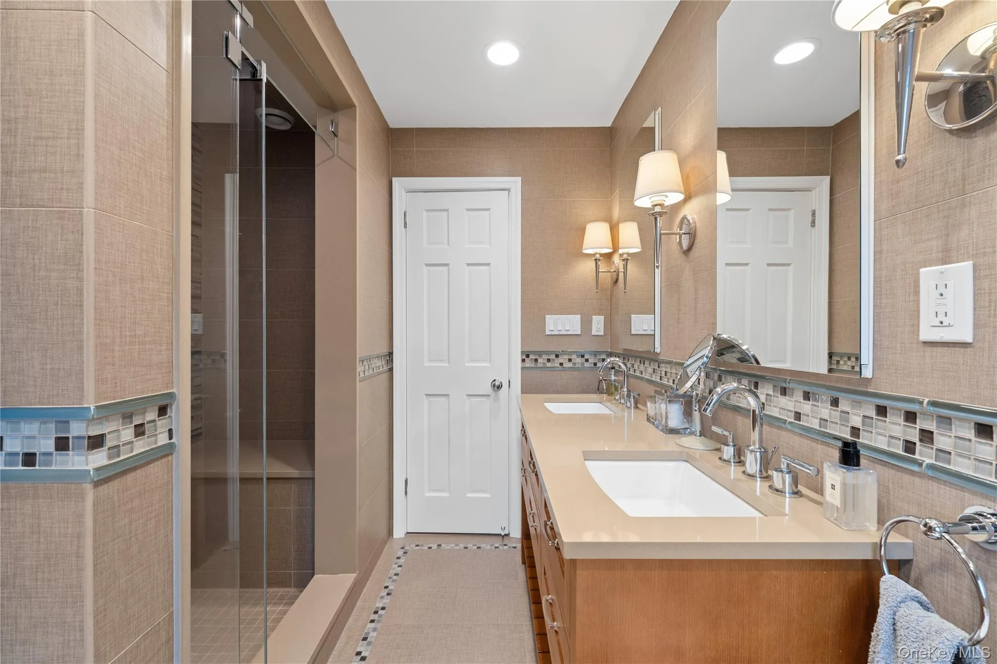 11 Hickory Road, Hempstead, NY, 5 Bedrooms Bedrooms, 9 Rooms Rooms,3 BathroomsBathrooms,Residential,For Rent,Hickory,0,1006426 11 Hickory Road, Hempstead, NY, 5 Bedrooms Bedrooms, 9 Rooms Rooms,3 BathroomsBathrooms,Residential,For Rent,Hickory,0,1006426