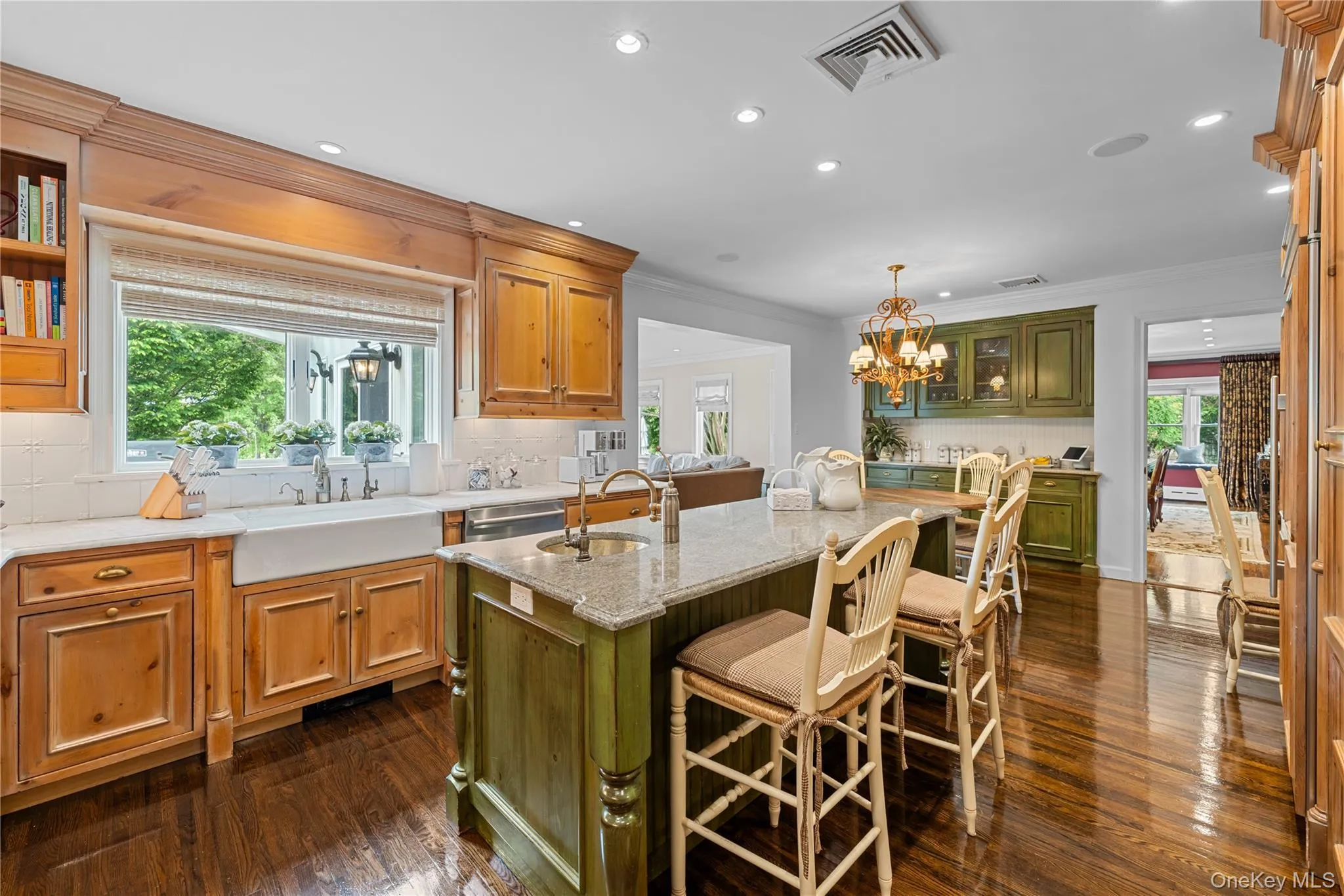 KITCHEN ISLAND WITH OVERHANG/2 SINKS/DOUBLE OVEN /MARBLE AND GRANITE COUNTERTOPS KITCHEN ISLAND WITH OVERHANG/2 SINKS/DOUBLE OVEN /MARBLE AND GRANITE COUNTERTOPS