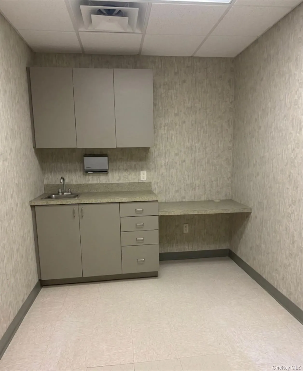241-08 140th Ave, New York, NY, ,Commercial Lease,For Rent,Ave,0,1006431 241-08 140th Ave, New York, NY, ,Commercial Lease,For Rent,Ave,0,1006431