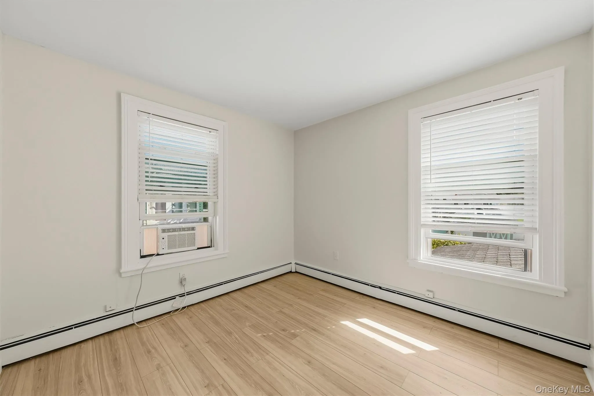 13-15 Cherry Avenue, Cornwall, NY, 2 Bedroom Bedrooms, 5 Room Rooms,1 BathroomBathrooms,Residential Lease,For Rent,Cherry,0,1006432 13-15 Cherry Avenue, Cornwall, NY, 2 Bedroom Bedrooms, 5 Room Rooms,1 BathroomBathrooms,Residential Lease,For Rent,Cherry,0,1006432