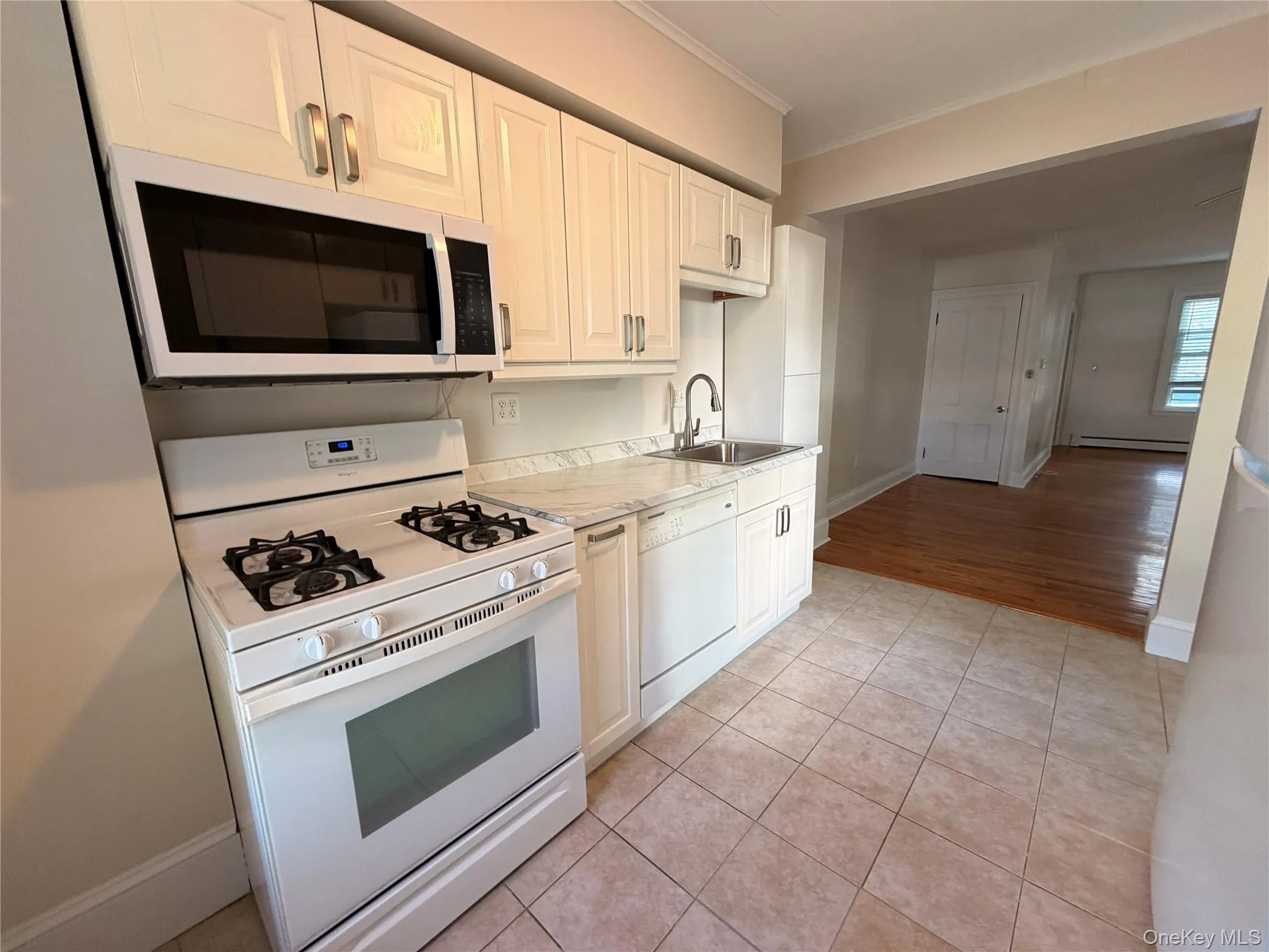 13-15 Cherry Avenue, Cornwall, NY, 2 Bedrooms Bedrooms, 5 Rooms Rooms,1 BathroomBathrooms,Residential Lease,For Rent,Cherry,0,1006432 13-15 Cherry Avenue, Cornwall, NY, 2 Bedrooms Bedrooms, 5 Rooms Rooms,1 BathroomBathrooms,Residential Lease,For Rent,Cherry,0,1006432