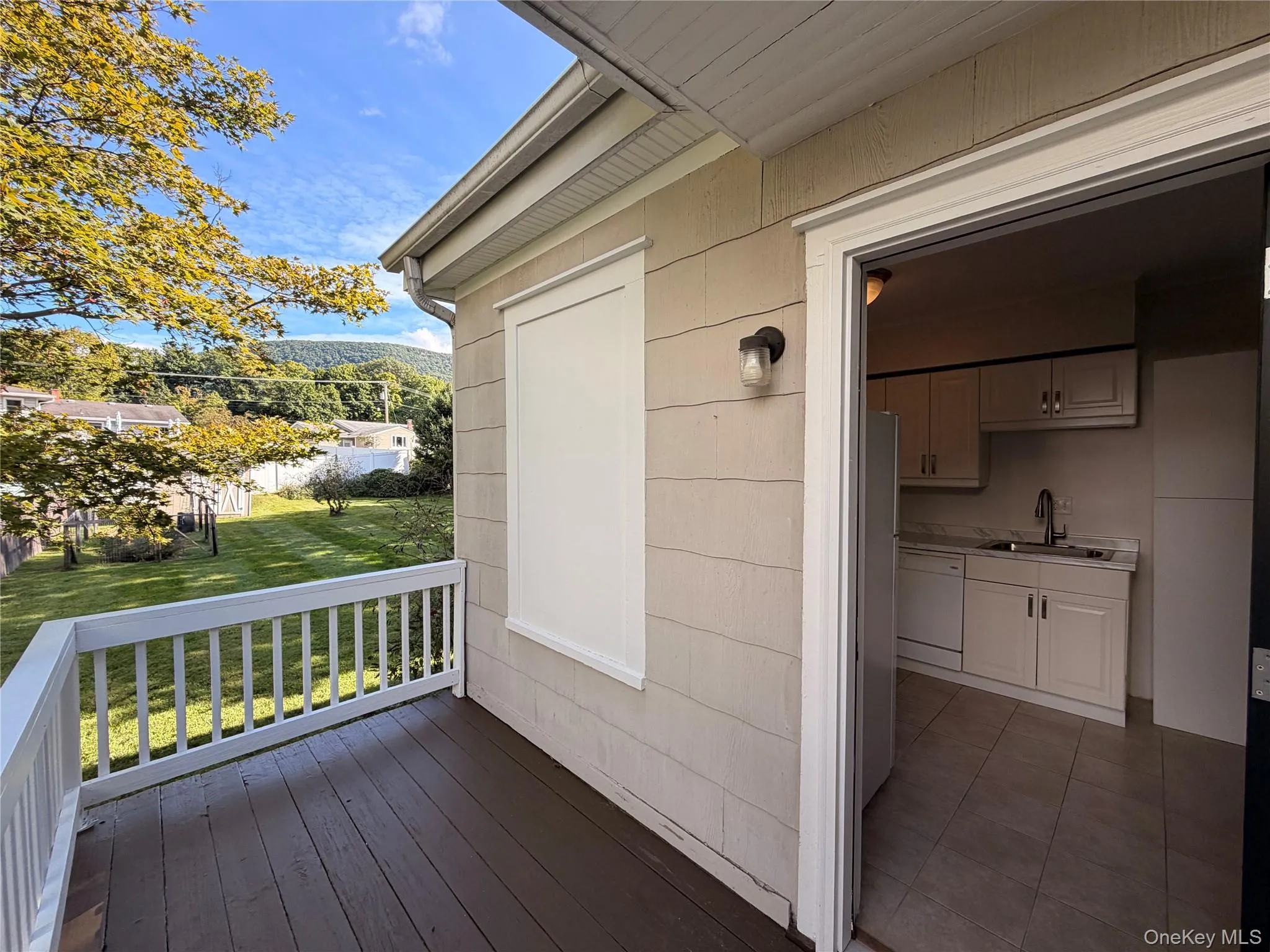 13-15 Cherry Avenue, Cornwall, NY, 2 Bedrooms Bedrooms, 5 Rooms Rooms,1 BathroomBathrooms,Residential Lease,For Rent,Cherry,0,1006432 13-15 Cherry Avenue, Cornwall, NY, 2 Bedrooms Bedrooms, 5 Rooms Rooms,1 BathroomBathrooms,Residential Lease,For Rent,Cherry,0,1006432