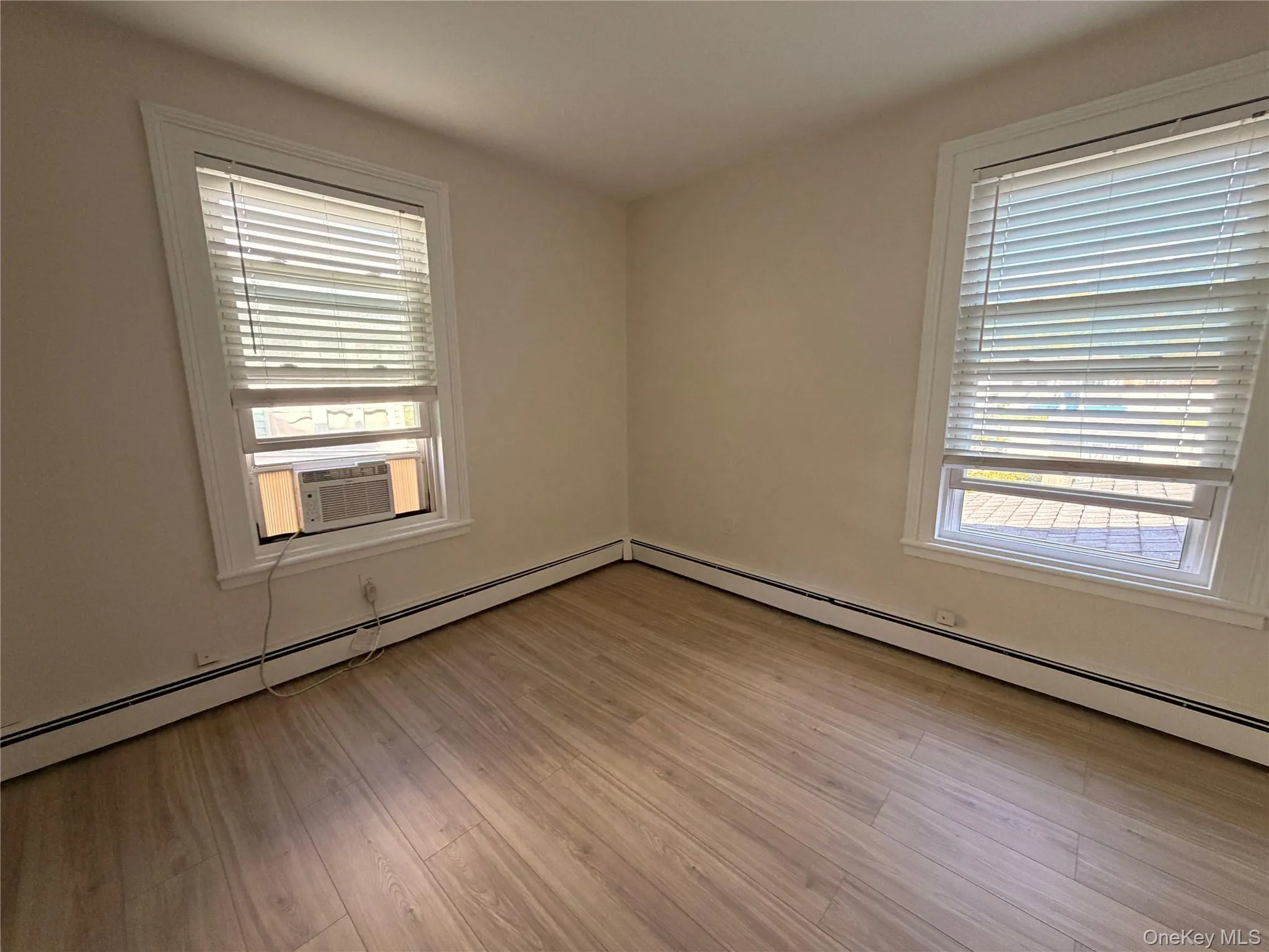 13-15 Cherry Avenue, Cornwall, NY, 2 Bedrooms Bedrooms, 5 Rooms Rooms,1 BathroomBathrooms,Residential Lease,For Rent,Cherry,0,1006432 13-15 Cherry Avenue, Cornwall, NY, 2 Bedrooms Bedrooms, 5 Rooms Rooms,1 BathroomBathrooms,Residential Lease,For Rent,Cherry,0,1006432