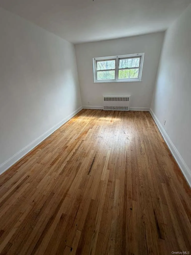 4048 Harper Avenue, New York, NY, 3 Bedrooms Bedrooms, 4 Rooms Rooms,1 BathroomBathrooms,Residential Lease,For Rent,Harper,0,1006434 4048 Harper Avenue, New York, NY, 3 Bedrooms Bedrooms, 4 Rooms Rooms,1 BathroomBathrooms,Residential Lease,For Rent,Harper,0,1006434