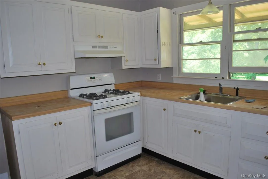 249 B Pine Island Turnpike, Warwick (town), NY, 2 Bedrooms Bedrooms, 4 Rooms Rooms,1 BathroomBathrooms,Residential Lease,For Rent,Pine Island,0,1006435 249 B Pine Island Turnpike, Warwick (town), NY, 2 Bedrooms Bedrooms, 4 Rooms Rooms,1 BathroomBathrooms,Residential Lease,For Rent,Pine Island,0,1006435