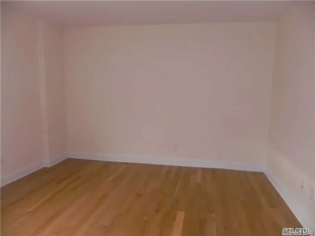 17 Schenck Avenue, North Hempstead, NY, 1 Bedroom Bedrooms, 3 Rooms Rooms,1 BathroomBathrooms,Residential Lease,For Rent,Schenck,0,1006436 17 Schenck Avenue, North Hempstead, NY, 1 Bedroom Bedrooms, 3 Rooms Rooms,1 BathroomBathrooms,Residential Lease,For Rent,Schenck,0,1006436