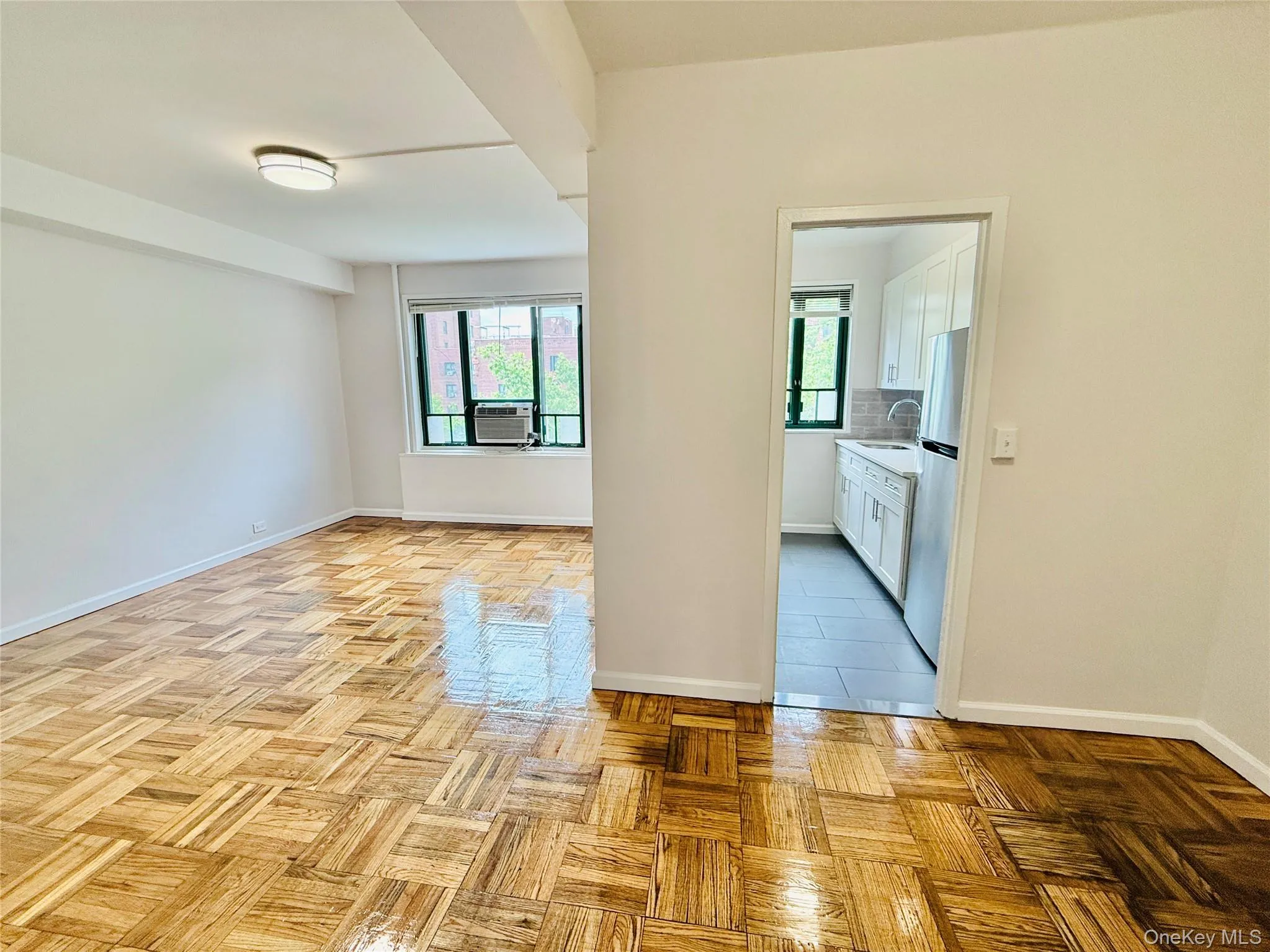 1680 Metropolitan Avenue, New York, NY, 2 Bedrooms Bedrooms, 4 Rooms Rooms,1 BathroomBathrooms,Residential,For Rent,Metropolitan,0,1006447 1680 Metropolitan Avenue, New York, NY, 2 Bedrooms Bedrooms, 4 Rooms Rooms,1 BathroomBathrooms,Residential,For Rent,Metropolitan,0,1006447