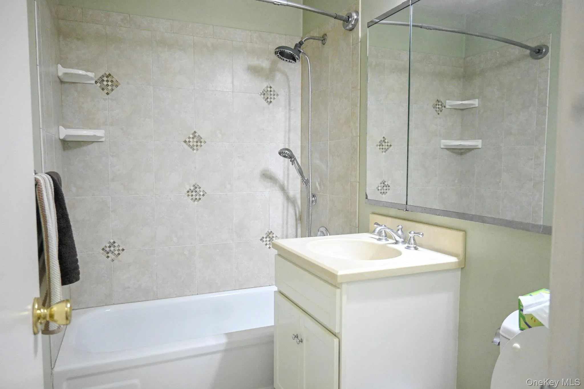 83 Sycamore Drive, Middletown, NY, 1 Bedroom Bedrooms, 3 Rooms Rooms,1 BathroomBathrooms,Residential,For Rent,Sycamore,0,1006458 83 Sycamore Drive, Middletown, NY, 1 Bedroom Bedrooms, 3 Rooms Rooms,1 BathroomBathrooms,Residential,For Rent,Sycamore,0,1006458