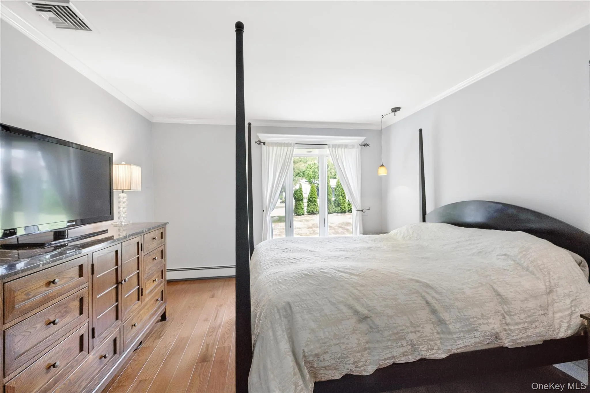23 Meroke Lane, Brookhaven, NY, 3 Bedrooms Bedrooms, 6 Rooms Rooms,1 BathroomBathrooms,Residential,For Rent,Meroke,0,1006464 23 Meroke Lane, Brookhaven, NY, 3 Bedrooms Bedrooms, 6 Rooms Rooms,1 BathroomBathrooms,Residential,For Rent,Meroke,0,1006464