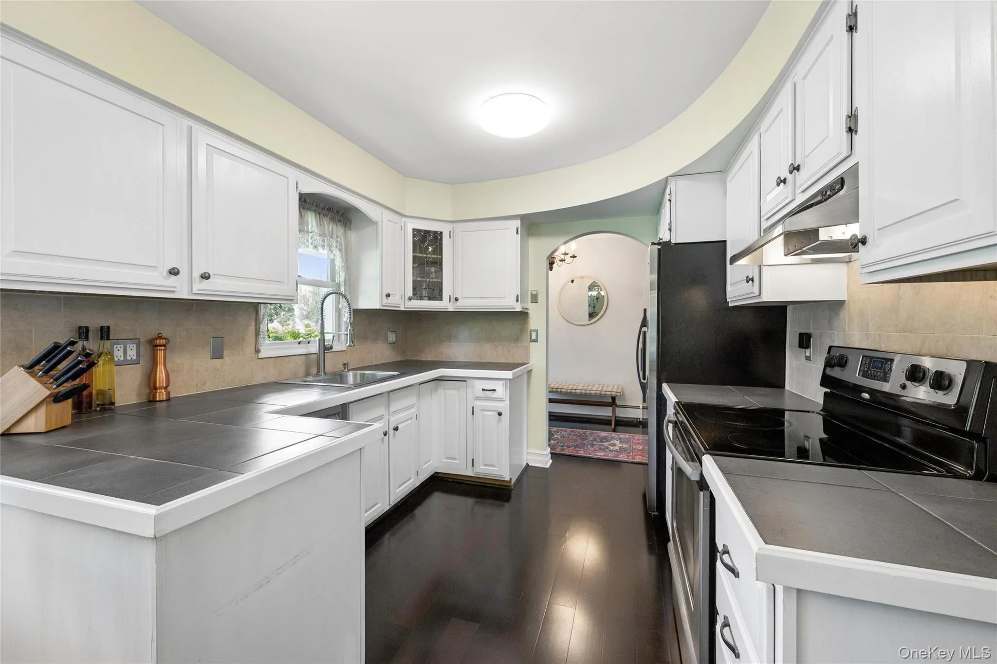 23 Meroke Lane, Brookhaven, NY, 3 Bedrooms Bedrooms, 6 Rooms Rooms,1 BathroomBathrooms,Residential,For Rent,Meroke,0,1006464 23 Meroke Lane, Brookhaven, NY, 3 Bedrooms Bedrooms, 6 Rooms Rooms,1 BathroomBathrooms,Residential,For Rent,Meroke,0,1006464
