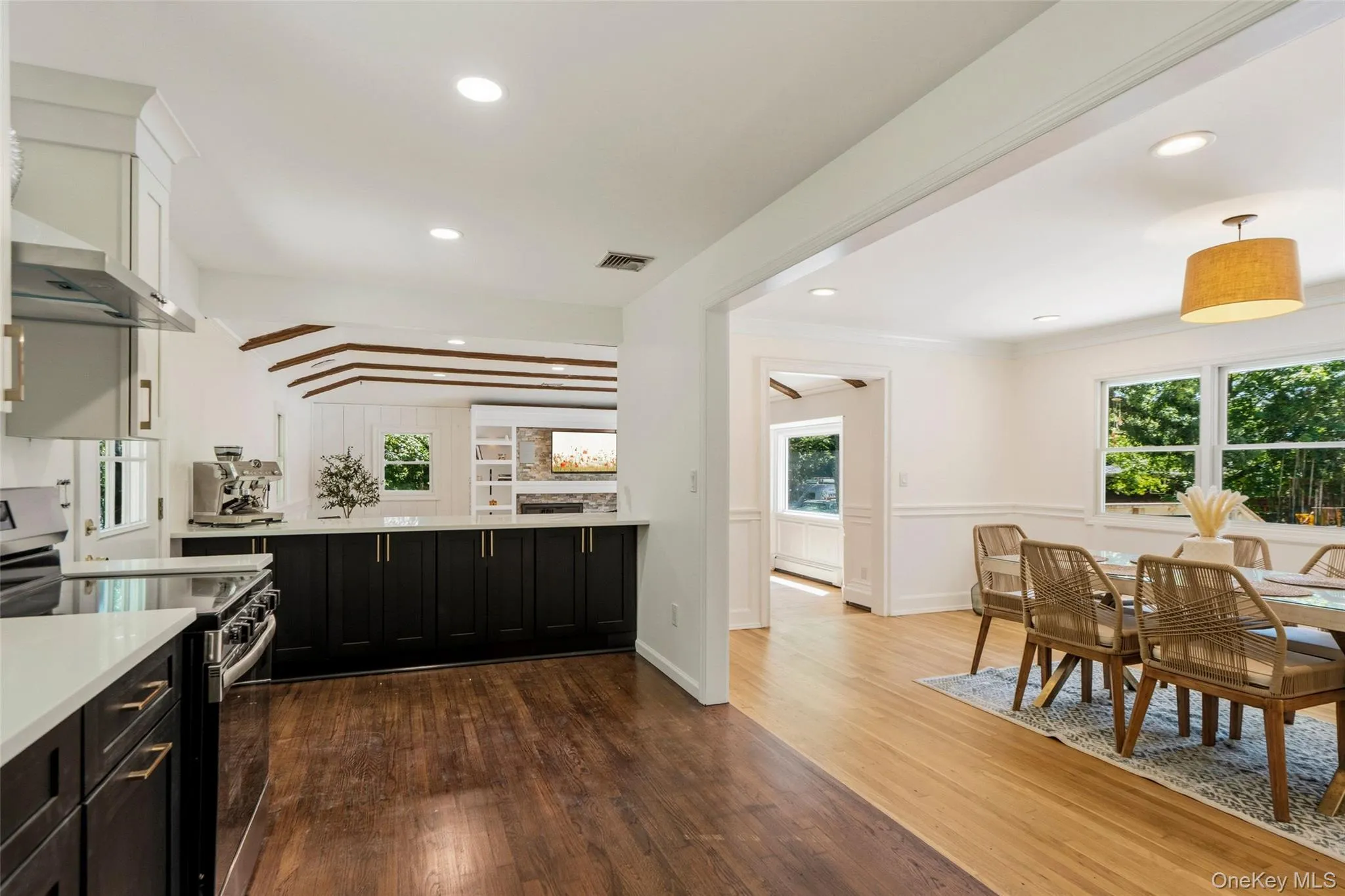 280 Holbrook Road, Brookhaven, NY, 5 Bedrooms Bedrooms, 7 Rooms Rooms,3 BathroomsBathrooms,Residential,For Rent,Holbrook,0,1006465 280 Holbrook Road, Brookhaven, NY, 5 Bedrooms Bedrooms, 7 Rooms Rooms,3 BathroomsBathrooms,Residential,For Rent,Holbrook,0,1006465