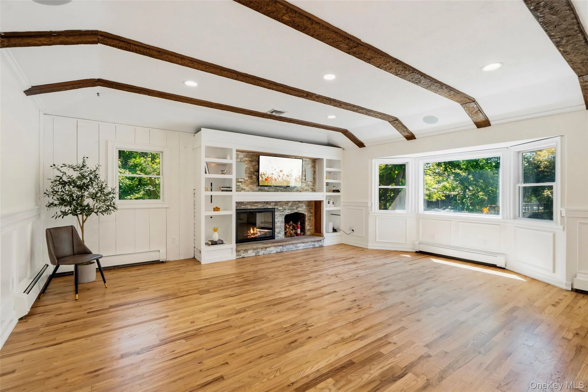 280 Holbrook Road, Brookhaven, NY, 5 Bedrooms Bedrooms, 7 Rooms Rooms,3 BathroomsBathrooms,Residential,For Rent,Holbrook,0,1006465 280 Holbrook Road, Brookhaven, NY, 5 Bedrooms Bedrooms, 7 Rooms Rooms,3 BathroomsBathrooms,Residential,For Rent,Holbrook,0,1006465