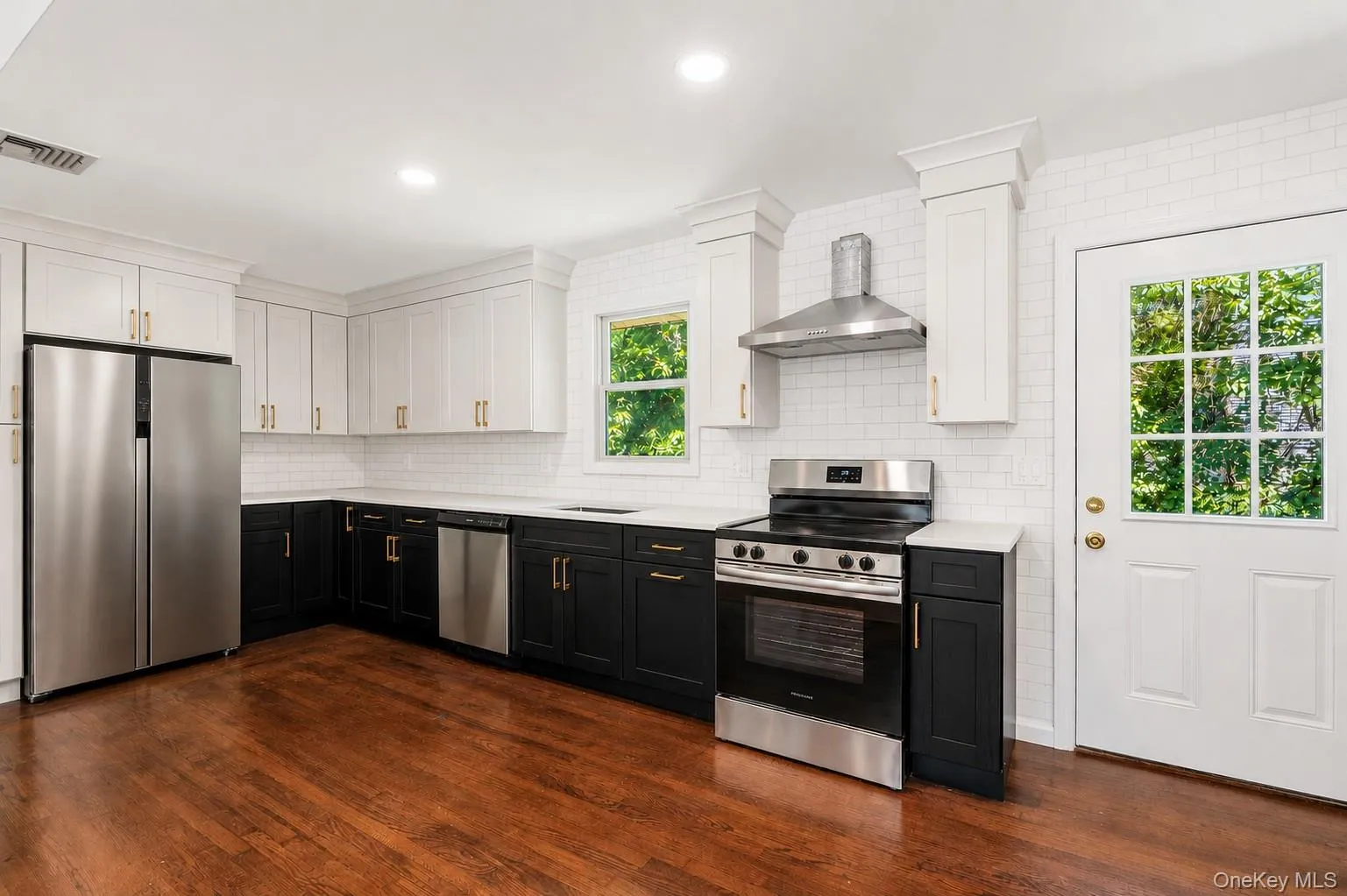 280 Holbrook Road, Brookhaven, NY, 5 Bedrooms Bedrooms, 7 Rooms Rooms,3 BathroomsBathrooms,Residential,For Rent,Holbrook,0,1006465 280 Holbrook Road, Brookhaven, NY, 5 Bedrooms Bedrooms, 7 Rooms Rooms,3 BathroomsBathrooms,Residential,For Rent,Holbrook,0,1006465