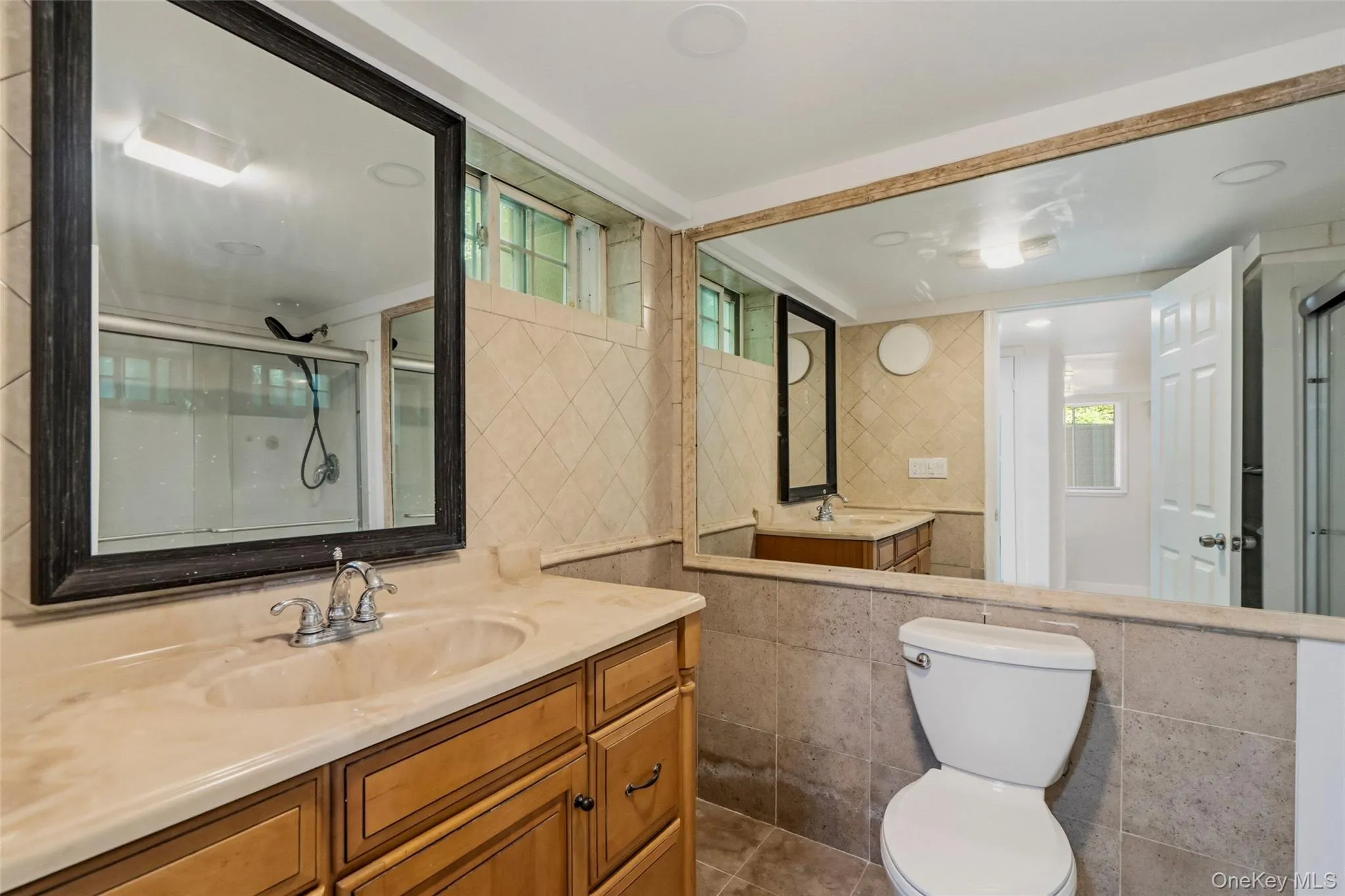280 Holbrook Road, Brookhaven, NY, 5 Bedrooms Bedrooms, 7 Rooms Rooms,3 BathroomsBathrooms,Residential,For Rent,Holbrook,0,1006465 280 Holbrook Road, Brookhaven, NY, 5 Bedrooms Bedrooms, 7 Rooms Rooms,3 BathroomsBathrooms,Residential,For Rent,Holbrook,0,1006465
