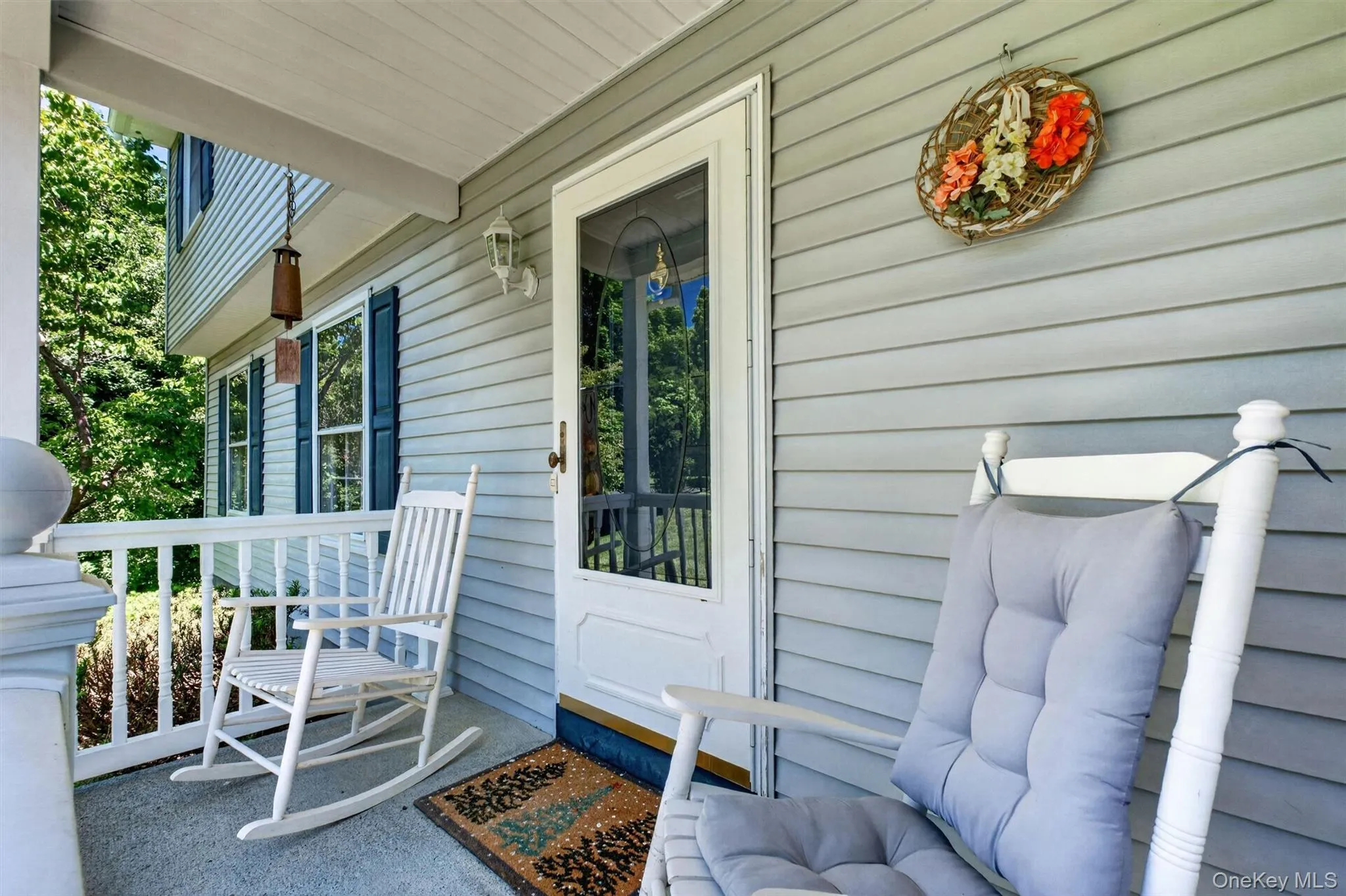 Welcoming Front Porch Welcoming Front Porch