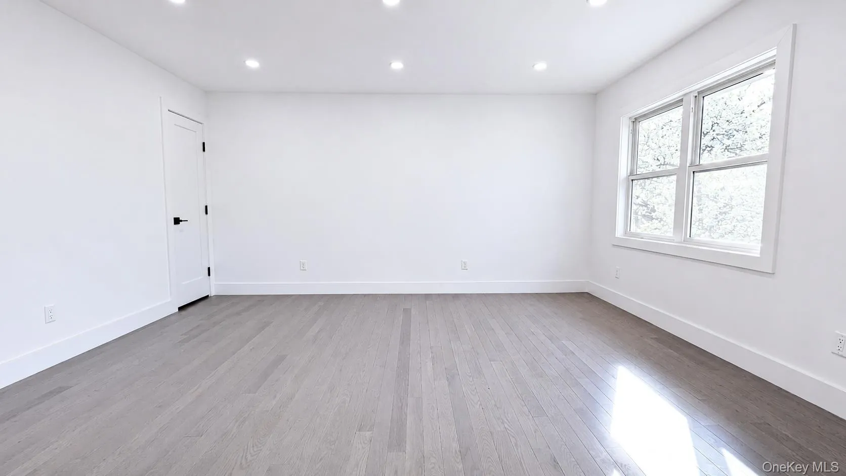 43 Yennicock Avenue, North Hempstead, NY, 2 Bedrooms Bedrooms, 4 Rooms Rooms,1 BathroomBathrooms,Residential Lease,For Rent,Yennicock,0,1006472 43 Yennicock Avenue, North Hempstead, NY, 2 Bedrooms Bedrooms, 4 Rooms Rooms,1 BathroomBathrooms,Residential Lease,For Rent,Yennicock,0,1006472
