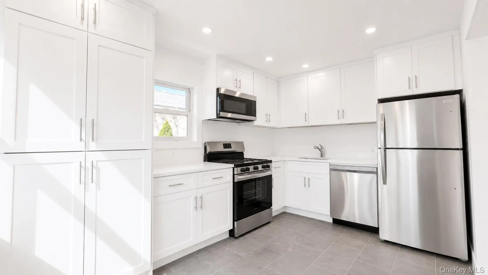 43 Yennicock Avenue, North Hempstead, NY, 2 Bedrooms Bedrooms, 4 Rooms Rooms,1 BathroomBathrooms,Residential Lease,For Rent,Yennicock,0,1006472 43 Yennicock Avenue, North Hempstead, NY, 2 Bedrooms Bedrooms, 4 Rooms Rooms,1 BathroomBathrooms,Residential Lease,For Rent,Yennicock,0,1006472