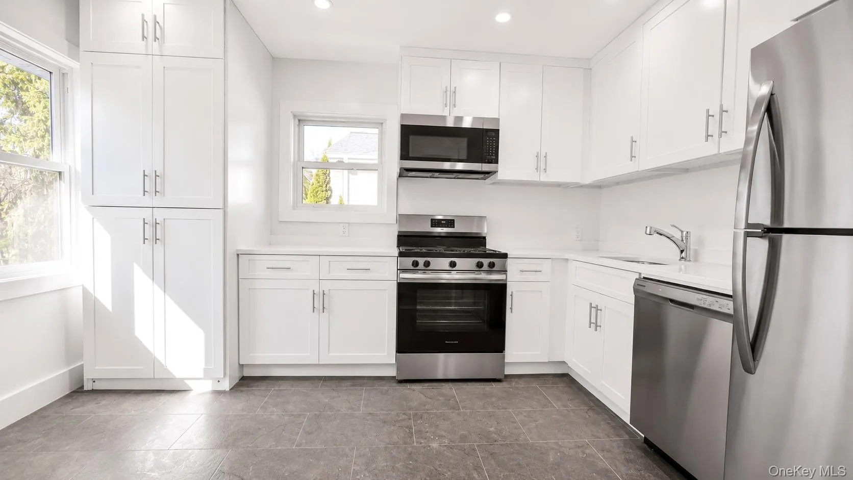43 Yennicock Avenue, North Hempstead, NY, 2 Bedrooms Bedrooms, 4 Rooms Rooms,1 BathroomBathrooms,Residential Lease,For Rent,Yennicock,0,1006472 43 Yennicock Avenue, North Hempstead, NY, 2 Bedrooms Bedrooms, 4 Rooms Rooms,1 BathroomBathrooms,Residential Lease,For Rent,Yennicock,0,1006472