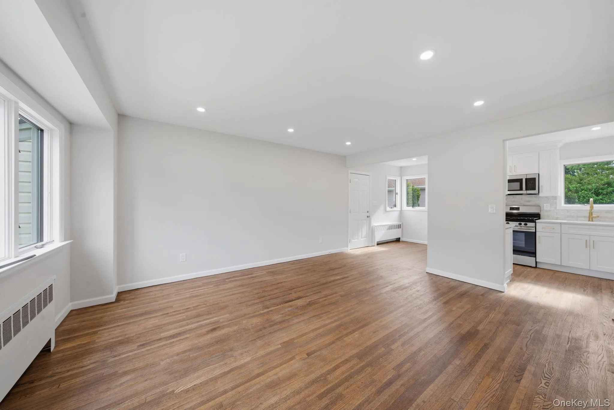986 Cayuga Road, Hempstead, NY, 4 Bedrooms Bedrooms, 6 Rooms Rooms,2 BathroomsBathrooms,Residential,For Rent,Cayuga,0,1006486 986 Cayuga Road, Hempstead, NY, 4 Bedrooms Bedrooms, 6 Rooms Rooms,2 BathroomsBathrooms,Residential,For Rent,Cayuga,0,1006486