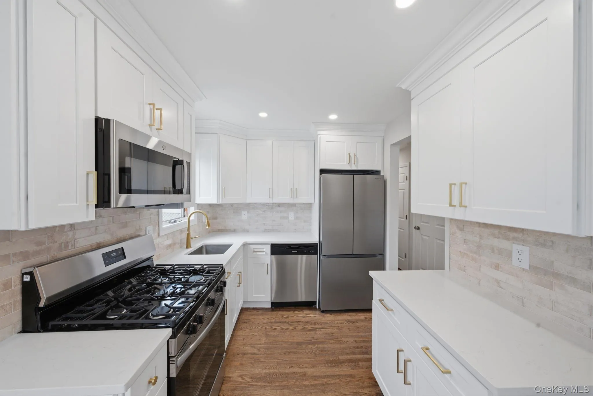 986 Cayuga Road, Hempstead, NY, 4 Bedrooms Bedrooms, 6 Rooms Rooms,2 BathroomsBathrooms,Residential,For Rent,Cayuga,0,1006486 986 Cayuga Road, Hempstead, NY, 4 Bedrooms Bedrooms, 6 Rooms Rooms,2 BathroomsBathrooms,Residential,For Rent,Cayuga,0,1006486