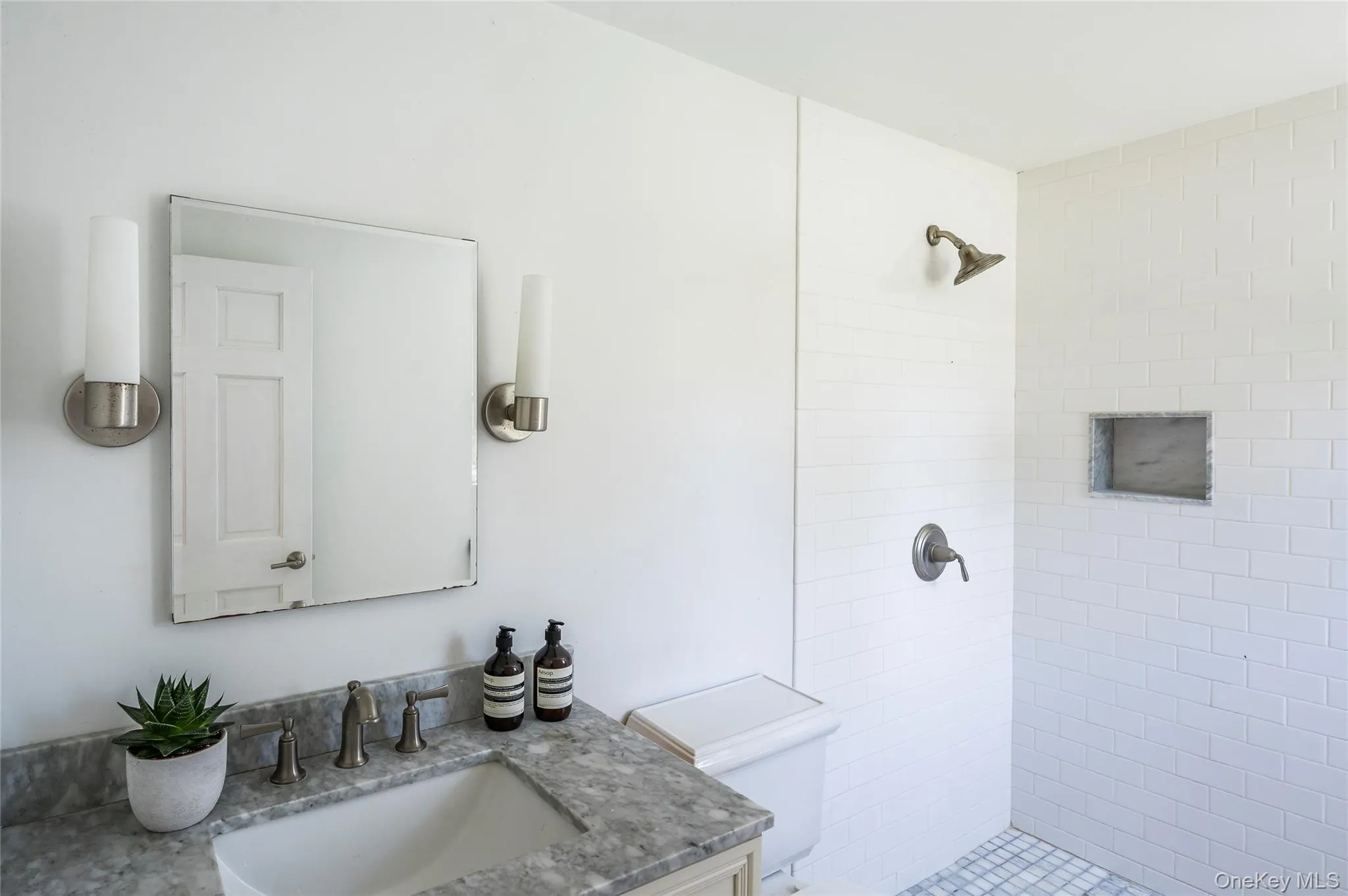 78 North Road, Southampton, NY, 4 Bedrooms Bedrooms, 6 Rooms Rooms,2 BathroomsBathrooms,Residential Lease,For Rent,North,0,1006489 78 North Road, Southampton, NY, 4 Bedrooms Bedrooms, 6 Rooms Rooms,2 BathroomsBathrooms,Residential Lease,For Rent,North,0,1006489