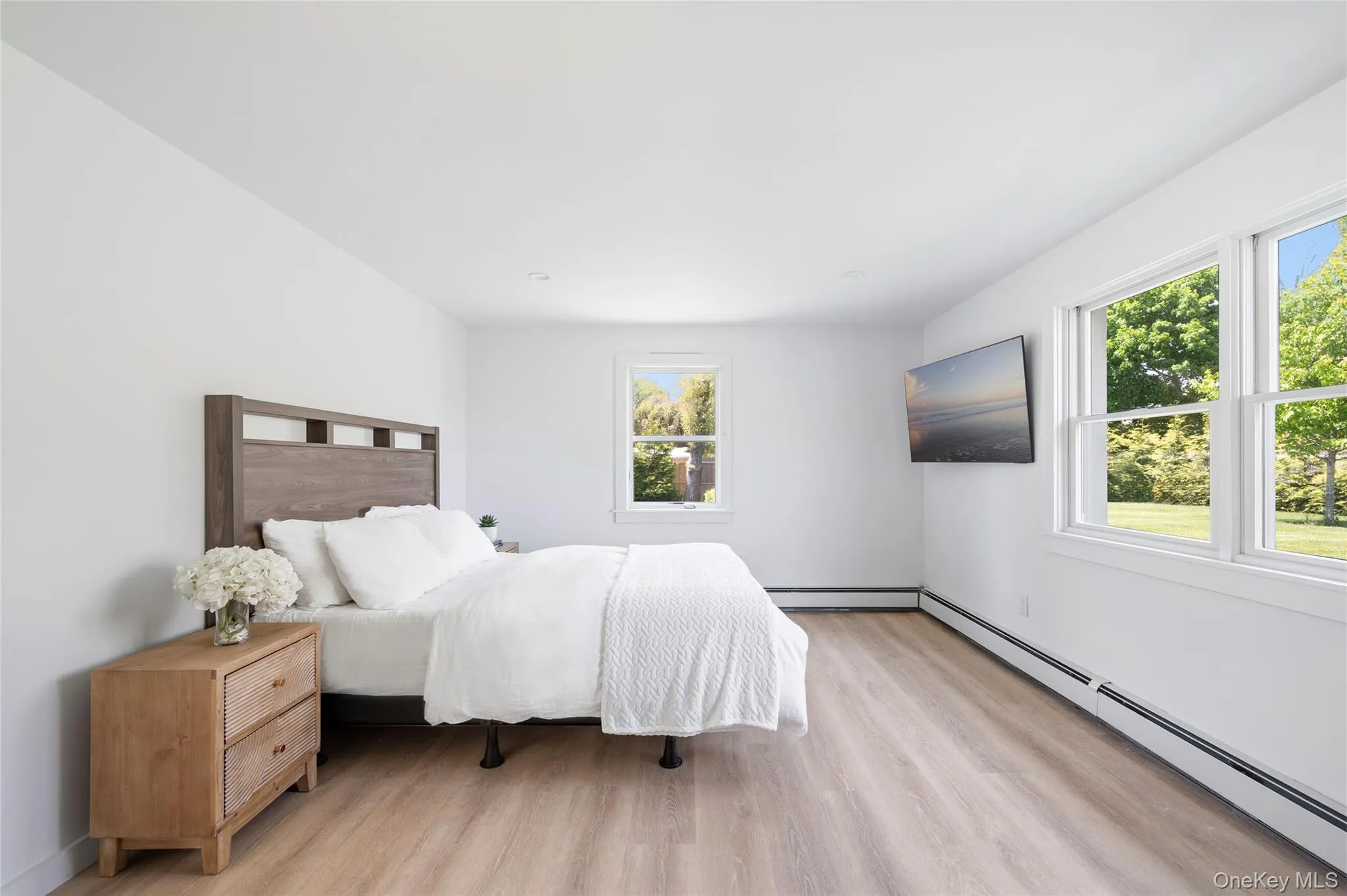 78 North Road, Southampton, NY, 4 Bedrooms Bedrooms, 6 Rooms Rooms,2 BathroomsBathrooms,Residential Lease,For Rent,North,0,1006489 78 North Road, Southampton, NY, 4 Bedrooms Bedrooms, 6 Rooms Rooms,2 BathroomsBathrooms,Residential Lease,For Rent,North,0,1006489