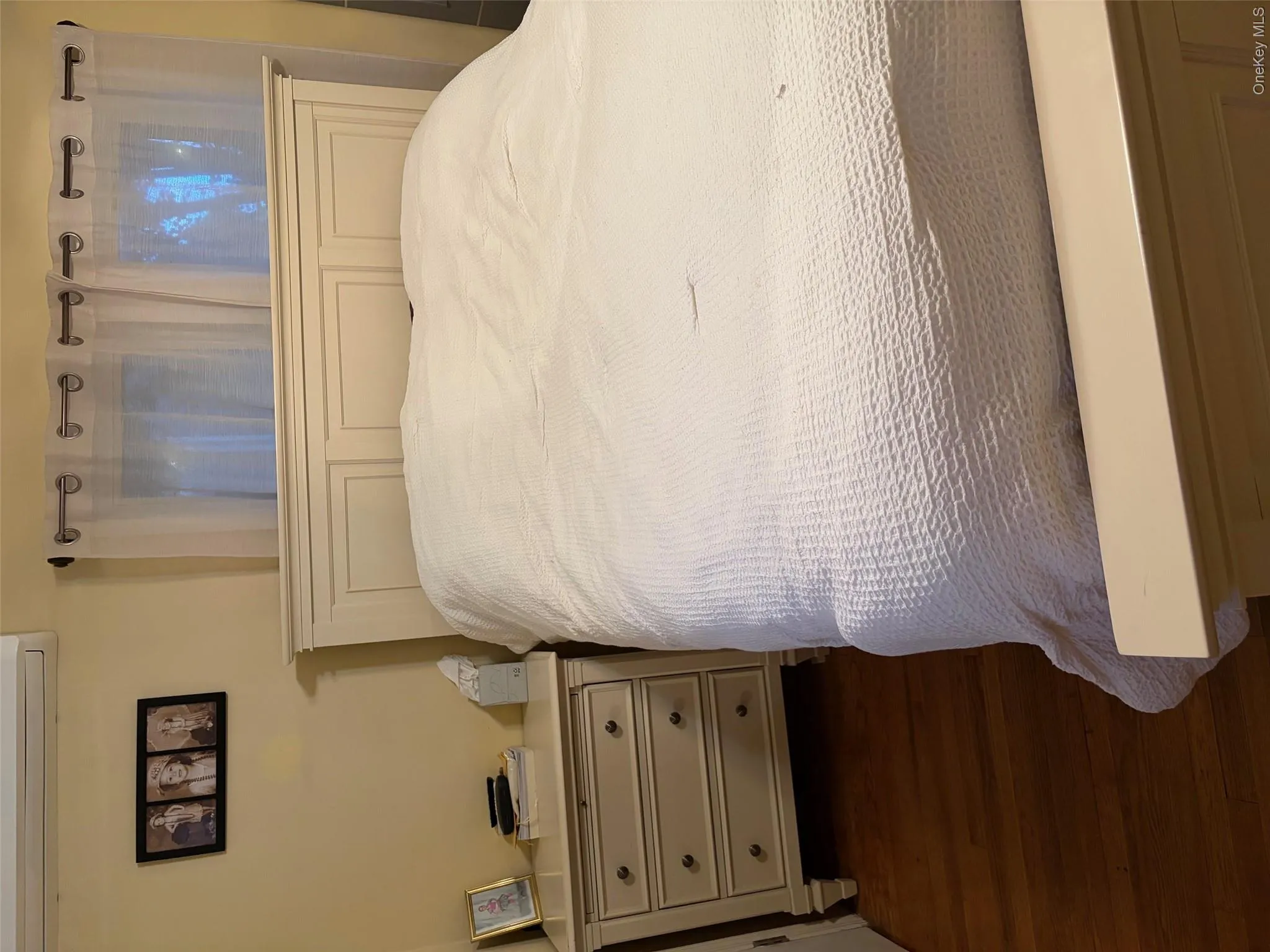8 Johnson Place, Hempstead, NY, 3 Bedrooms Bedrooms, 6 Rooms Rooms,1 BathroomBathrooms,Residential,For Rent,Johnson,0,1006494 8 Johnson Place, Hempstead, NY, 3 Bedrooms Bedrooms, 6 Rooms Rooms,1 BathroomBathrooms,Residential,For Rent,Johnson,0,1006494