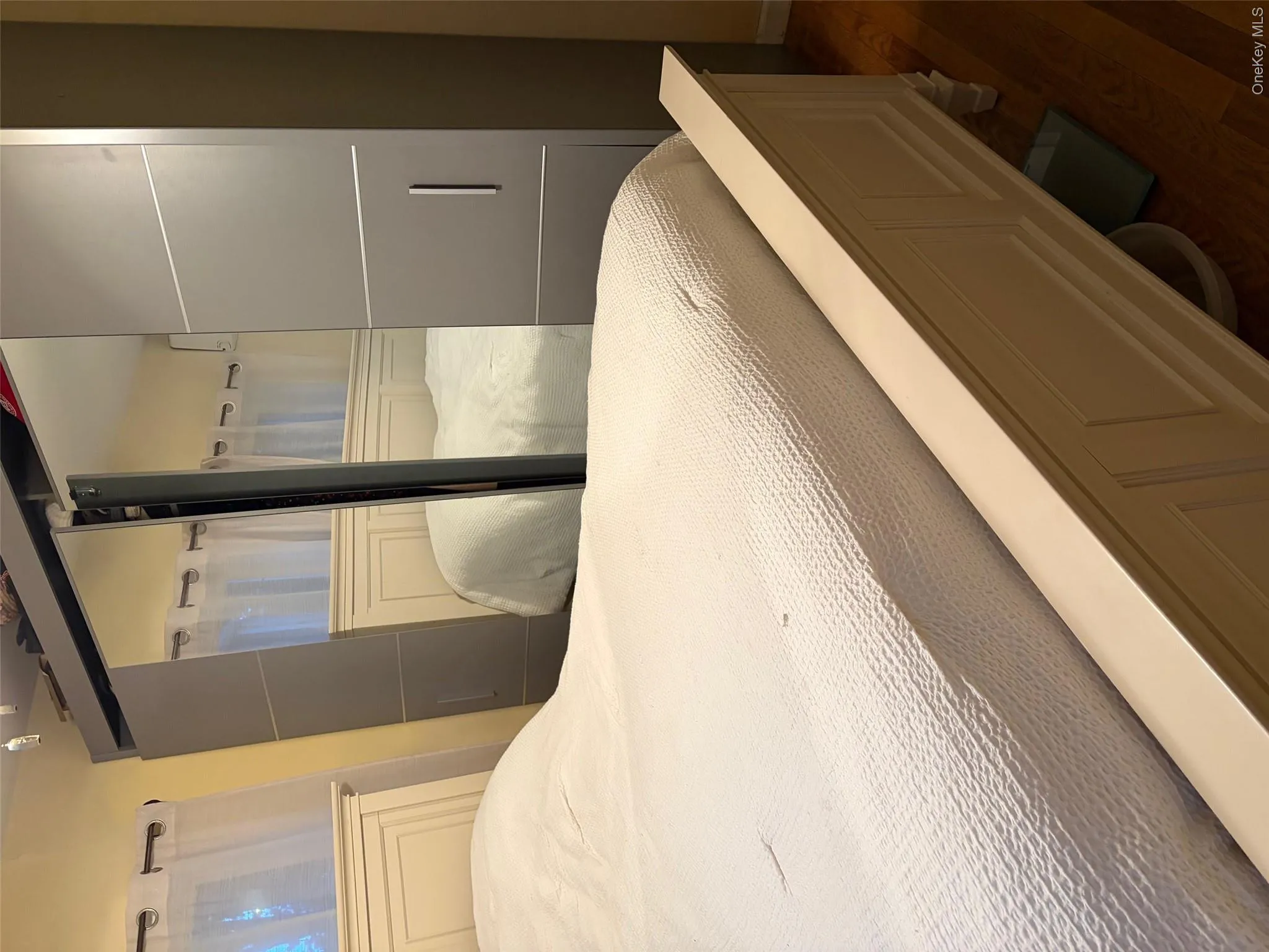 8 Johnson Place, Hempstead, NY, 3 Bedrooms Bedrooms, 6 Rooms Rooms,1 BathroomBathrooms,Residential,For Rent,Johnson,0,1006494 8 Johnson Place, Hempstead, NY, 3 Bedrooms Bedrooms, 6 Rooms Rooms,1 BathroomBathrooms,Residential,For Rent,Johnson,0,1006494