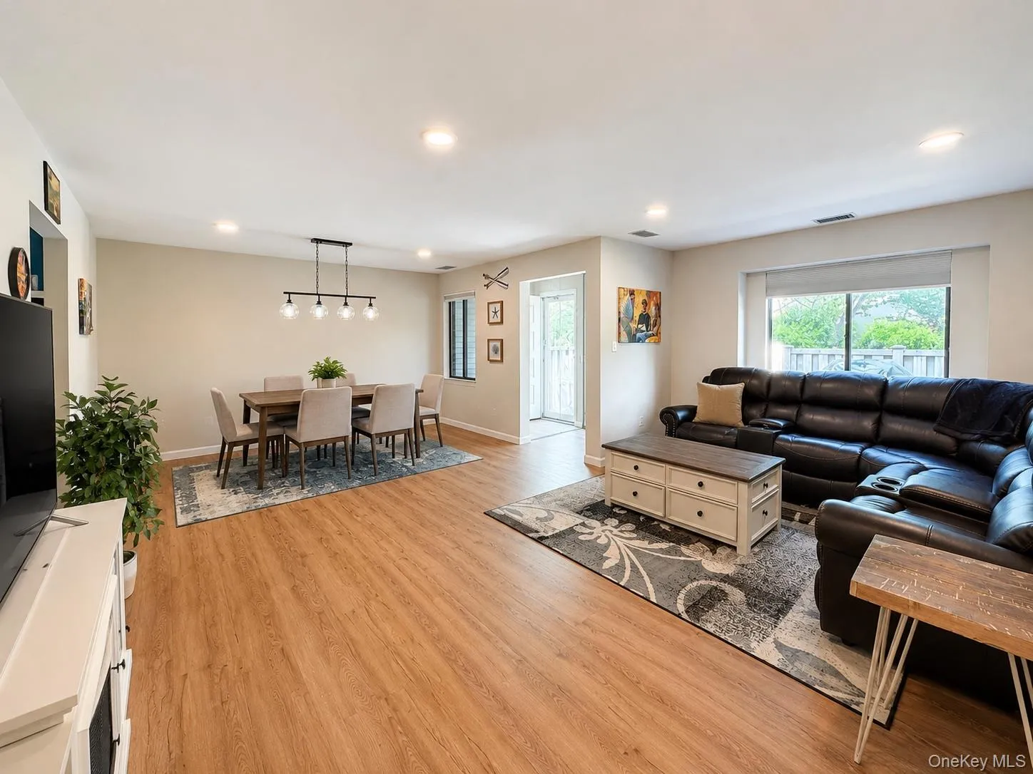 201 Birchwood Road, Brookhaven, NY, 2 Bedrooms Bedrooms, 5 Rooms Rooms,2 BathroomsBathrooms,Residential Lease,For Rent,Birchwood,0,1006496 201 Birchwood Road, Brookhaven, NY, 2 Bedrooms Bedrooms, 5 Rooms Rooms,2 BathroomsBathrooms,Residential Lease,For Rent,Birchwood,0,1006496