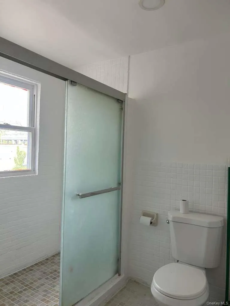 24125 144th Avenue, New York, NY, 2 Bedrooms Bedrooms, 4 Rooms Rooms,1 BathroomBathrooms,Residential Lease,For Rent,144th,0,1006504 24125 144th Avenue, New York, NY, 2 Bedrooms Bedrooms, 4 Rooms Rooms,1 BathroomBathrooms,Residential Lease,For Rent,144th,0,1006504