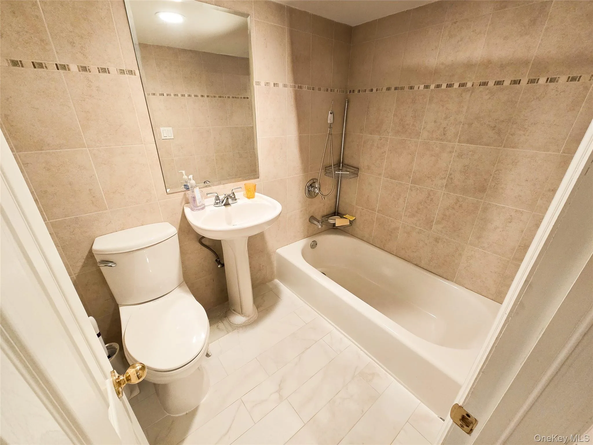 249 Cold Spring Road, Oyster Bay, NY, 5 Bedrooms Bedrooms, 8 Rooms Rooms,4 BathroomsBathrooms,Residential,For Rent,Cold Spring,0,1006505 249 Cold Spring Road, Oyster Bay, NY, 5 Bedrooms Bedrooms, 8 Rooms Rooms,4 BathroomsBathrooms,Residential,For Rent,Cold Spring,0,1006505