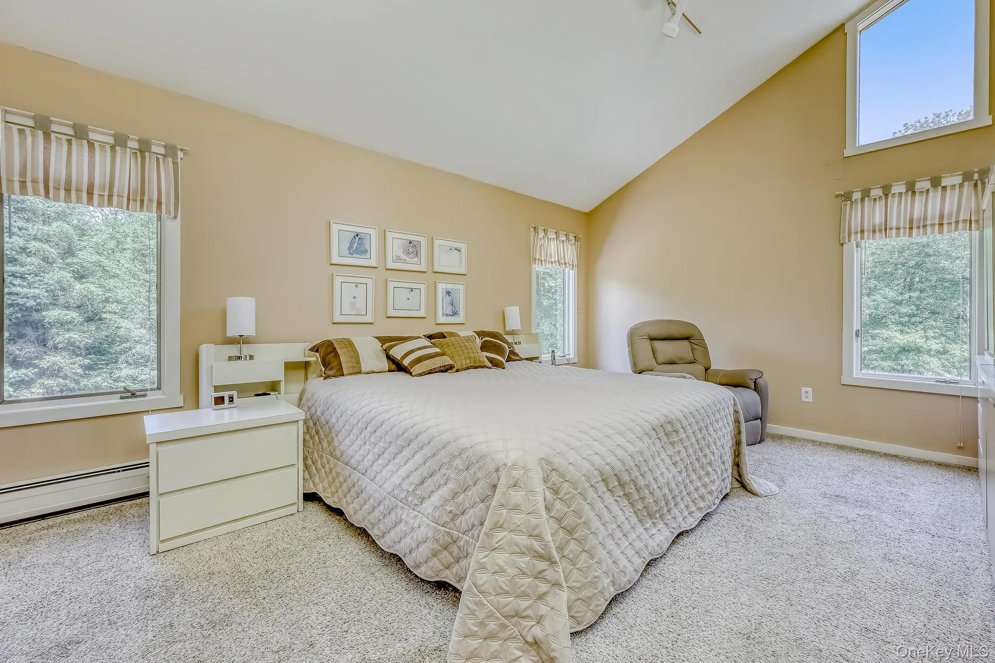 15 Caroll Drive, Ramapo, NY, 3 Bedrooms Bedrooms, 10 Rooms Rooms,2 BathroomsBathrooms,Residential,For Rent,Caroll,0,1006511 15 Caroll Drive, Ramapo, NY, 3 Bedrooms Bedrooms, 10 Rooms Rooms,2 BathroomsBathrooms,Residential,For Rent,Caroll,0,1006511