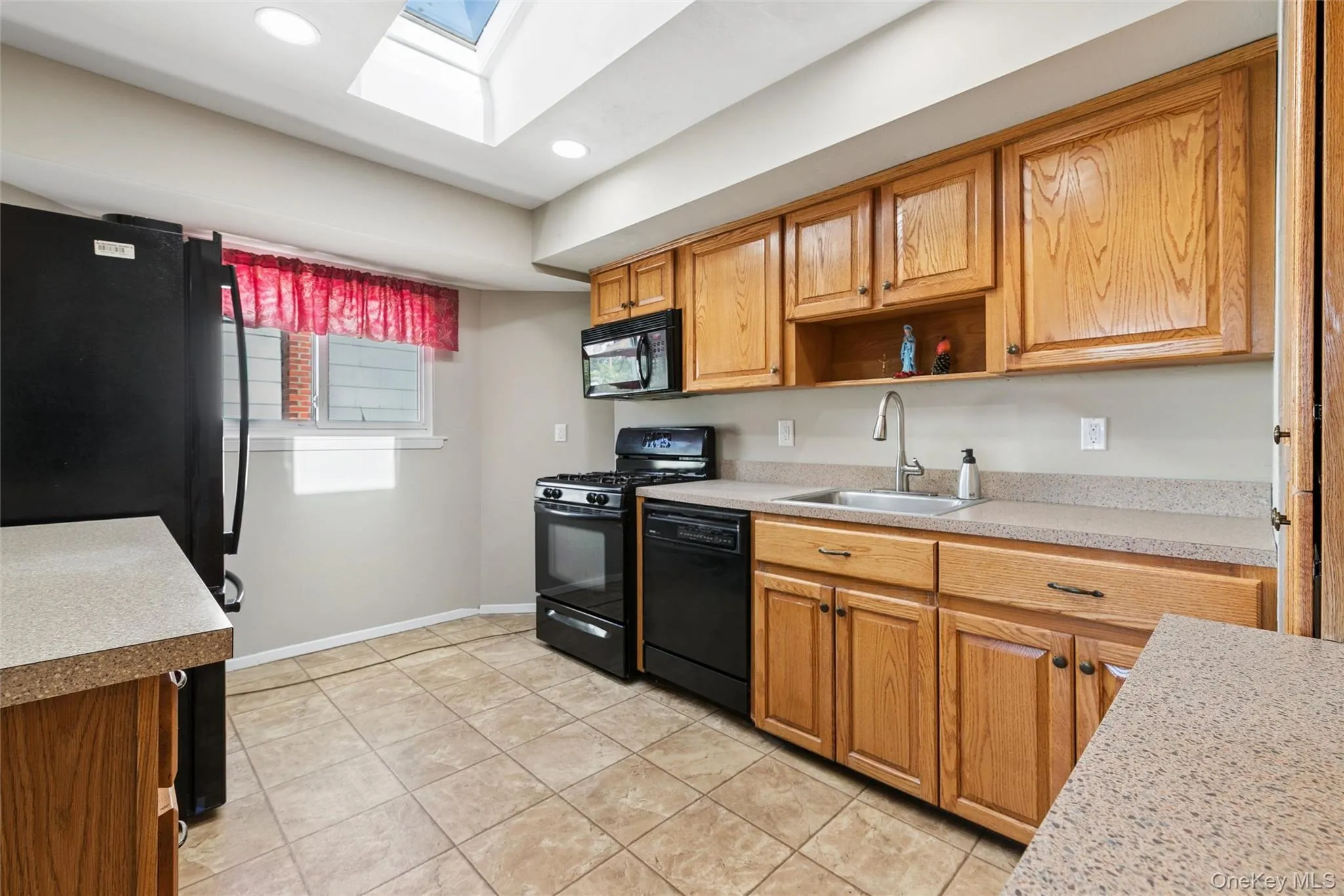 244 Lakeside Trail, Brookhaven, NY, 4 Bedrooms Bedrooms, 10 Rooms Rooms,2 BathroomsBathrooms,Residential,For Rent,Lakeside,0,1006513 244 Lakeside Trail, Brookhaven, NY, 4 Bedrooms Bedrooms, 10 Rooms Rooms,2 BathroomsBathrooms,Residential,For Rent,Lakeside,0,1006513