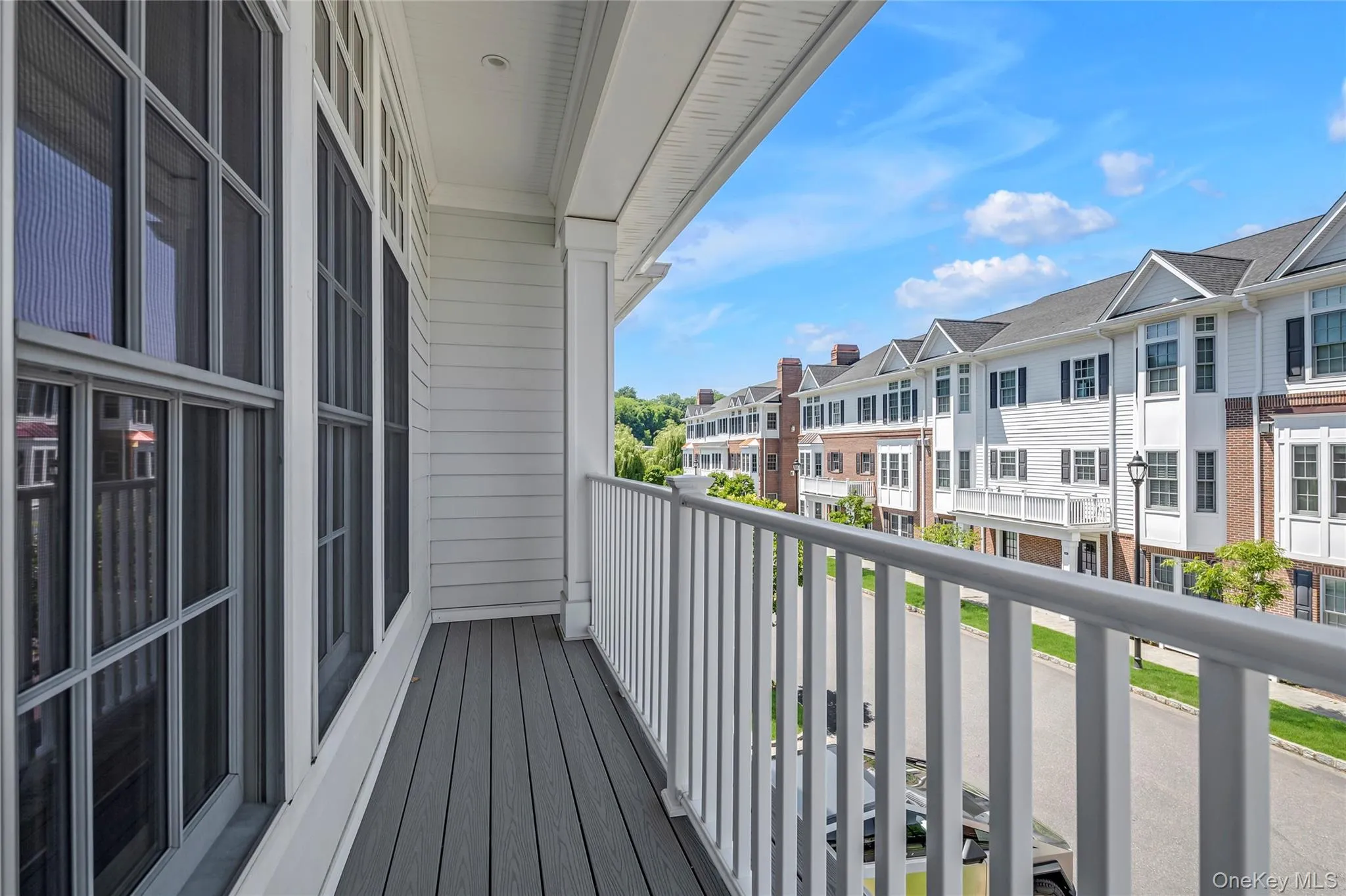 402 Grist Mill Circle, North Hempstead, NY, 4 Bedrooms Bedrooms, 8 Rooms Rooms,2 BathroomsBathrooms,Residential Lease,For Rent,Grist Mill,0,1006514 402 Grist Mill Circle, North Hempstead, NY, 4 Bedrooms Bedrooms, 8 Rooms Rooms,2 BathroomsBathrooms,Residential Lease,For Rent,Grist Mill,0,1006514