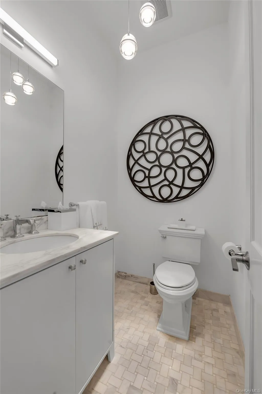 402 Grist Mill Circle, North Hempstead, NY, 4 Bedrooms Bedrooms, 8 Rooms Rooms,2 BathroomsBathrooms,Residential Lease,For Rent,Grist Mill,0,1006514 402 Grist Mill Circle, North Hempstead, NY, 4 Bedrooms Bedrooms, 8 Rooms Rooms,2 BathroomsBathrooms,Residential Lease,For Rent,Grist Mill,0,1006514