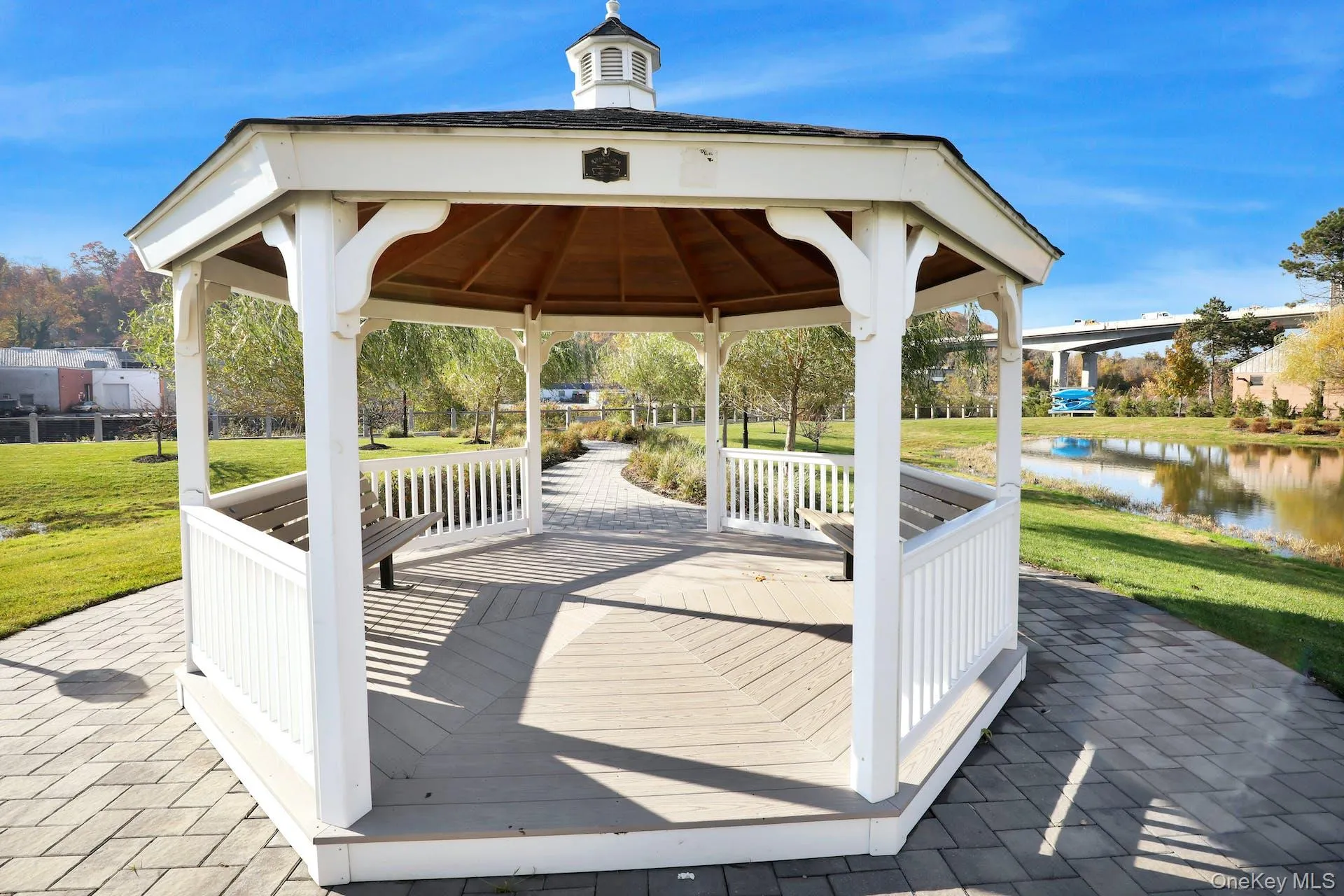 402 Grist Mill Circle, North Hempstead, NY, 4 Bedrooms Bedrooms, 8 Rooms Rooms,2 BathroomsBathrooms,Residential Lease,For Rent,Grist Mill,0,1006514 402 Grist Mill Circle, North Hempstead, NY, 4 Bedrooms Bedrooms, 8 Rooms Rooms,2 BathroomsBathrooms,Residential Lease,For Rent,Grist Mill,0,1006514