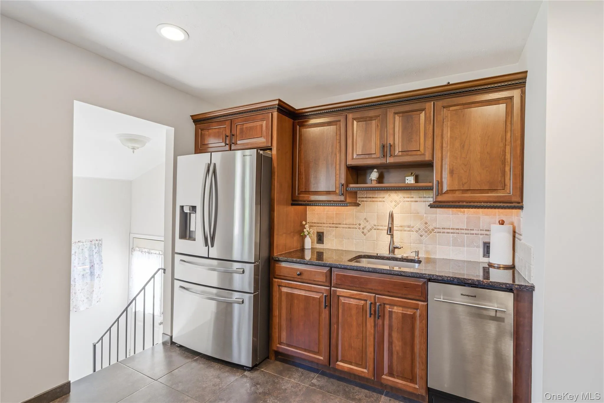 129 Sherman Street, Islip, NY, 5 Bedrooms Bedrooms, 9 Rooms Rooms,2 BathroomsBathrooms,Residential,For Rent,Sherman,0,1006516 129 Sherman Street, Islip, NY, 5 Bedrooms Bedrooms, 9 Rooms Rooms,2 BathroomsBathrooms,Residential,For Rent,Sherman,0,1006516