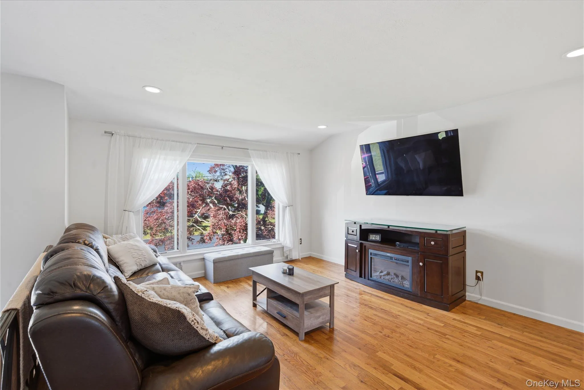 129 Sherman Street, Islip, NY, 5 Bedrooms Bedrooms, 9 Rooms Rooms,2 BathroomsBathrooms,Residential,For Rent,Sherman,0,1006516 129 Sherman Street, Islip, NY, 5 Bedrooms Bedrooms, 9 Rooms Rooms,2 BathroomsBathrooms,Residential,For Rent,Sherman,0,1006516