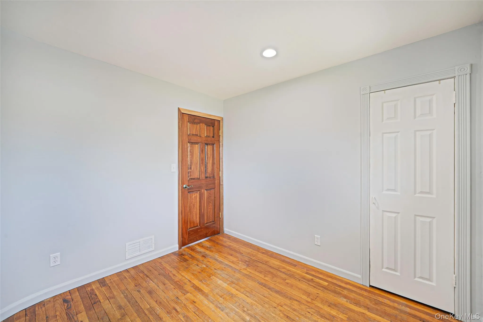 129 Sherman Street, Islip, NY, 5 Bedrooms Bedrooms, 9 Rooms Rooms,2 BathroomsBathrooms,Residential,For Rent,Sherman,0,1006516 129 Sherman Street, Islip, NY, 5 Bedrooms Bedrooms, 9 Rooms Rooms,2 BathroomsBathrooms,Residential,For Rent,Sherman,0,1006516