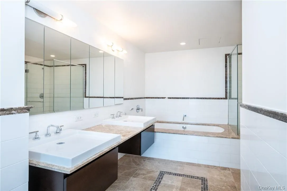 Double vanities Double vanities
