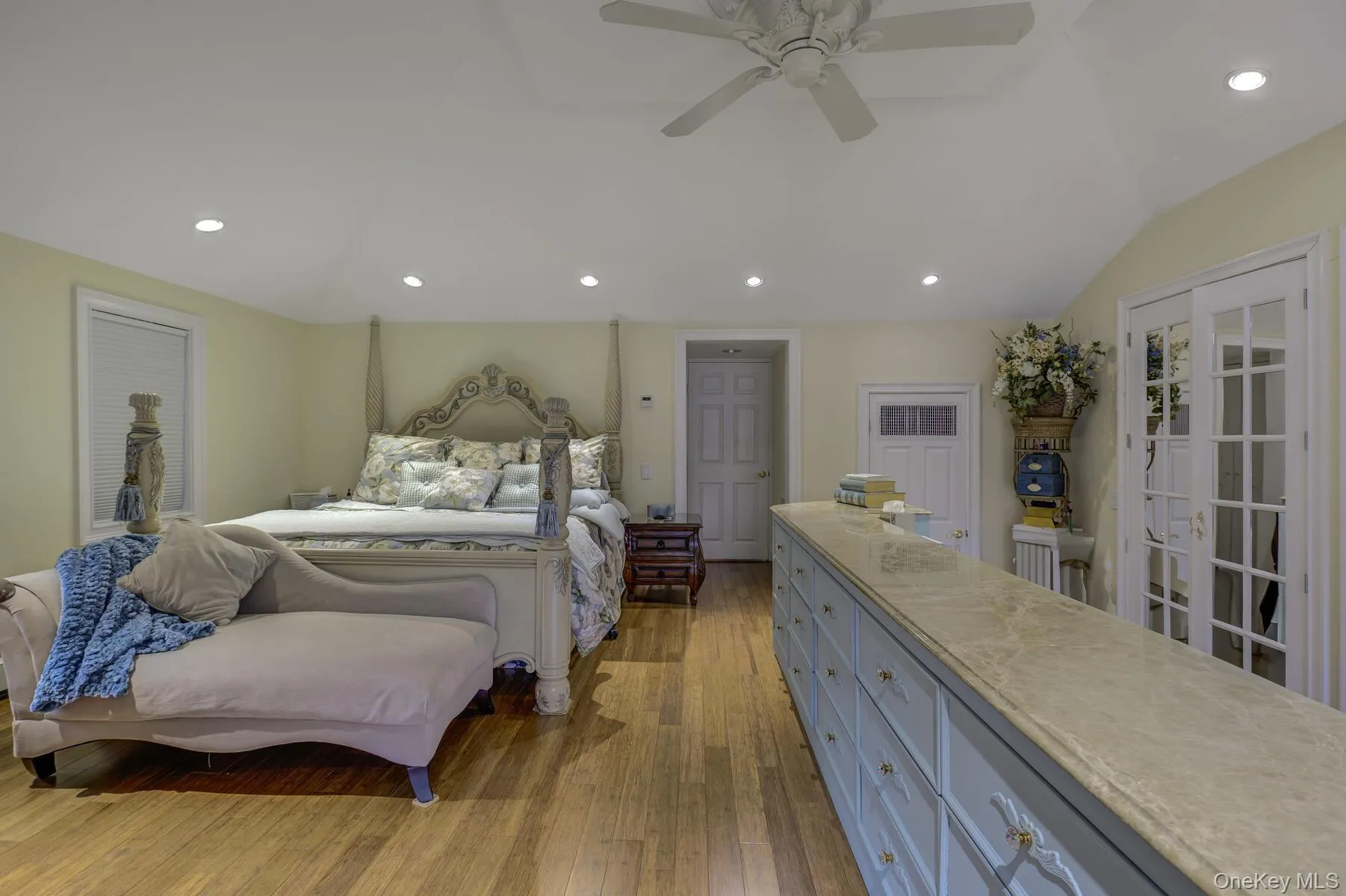121 Laurel Lane, Oyster Bay, NY, 5 Bedrooms Bedrooms, 20 Rooms Rooms,5 BathroomsBathrooms,Residential,For Rent,Laurel,0,1006519 121 Laurel Lane, Oyster Bay, NY, 5 Bedrooms Bedrooms, 20 Rooms Rooms,5 BathroomsBathrooms,Residential,For Rent,Laurel,0,1006519