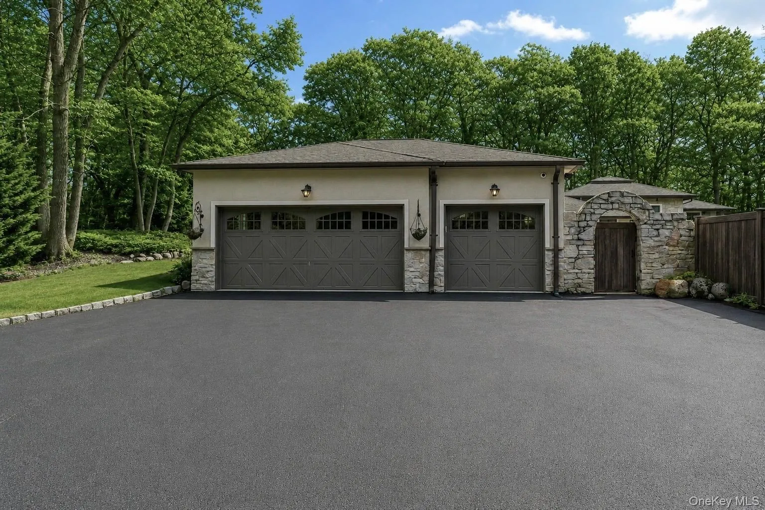121 Laurel Lane, Oyster Bay, NY, 5 Bedrooms Bedrooms, 20 Rooms Rooms,5 BathroomsBathrooms,Residential,For Rent,Laurel,0,1006519 121 Laurel Lane, Oyster Bay, NY, 5 Bedrooms Bedrooms, 20 Rooms Rooms,5 BathroomsBathrooms,Residential,For Rent,Laurel,0,1006519