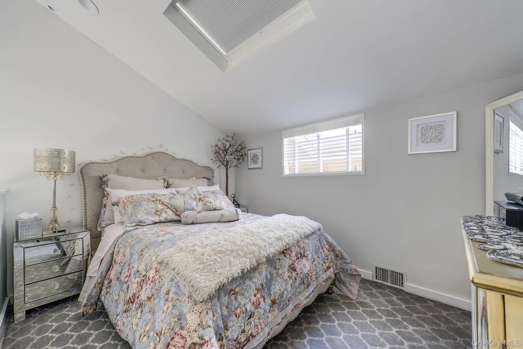 121 Laurel Lane, Oyster Bay, NY, 5 Bedrooms Bedrooms, 20 Rooms Rooms,5 BathroomsBathrooms,Residential,For Rent,Laurel,0,1006519 121 Laurel Lane, Oyster Bay, NY, 5 Bedrooms Bedrooms, 20 Rooms Rooms,5 BathroomsBathrooms,Residential,For Rent,Laurel,0,1006519