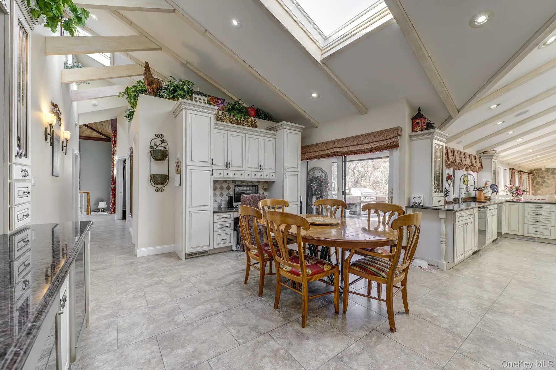 121 Laurel Lane, Oyster Bay, NY, 5 Bedrooms Bedrooms, 20 Rooms Rooms,5 BathroomsBathrooms,Residential,For Rent,Laurel,0,1006519 121 Laurel Lane, Oyster Bay, NY, 5 Bedrooms Bedrooms, 20 Rooms Rooms,5 BathroomsBathrooms,Residential,For Rent,Laurel,0,1006519
