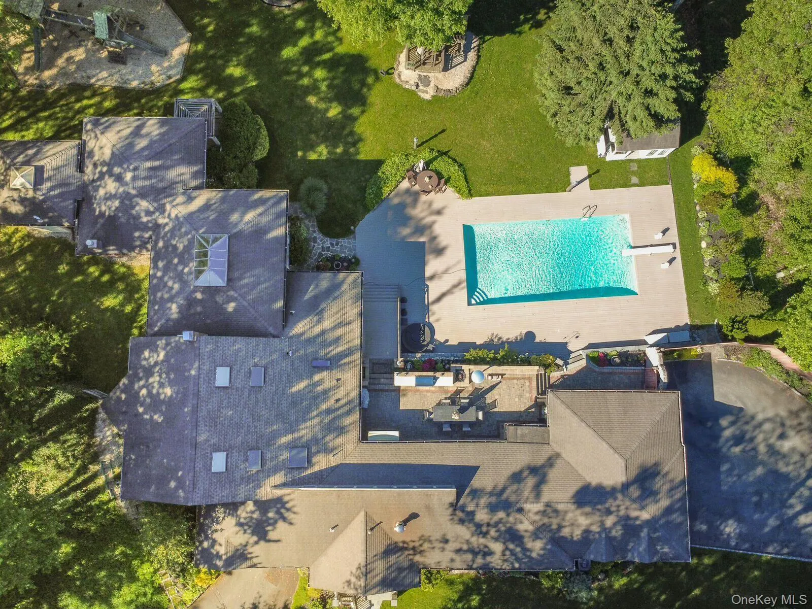 121 Laurel Lane, Oyster Bay, NY, 5 Bedrooms Bedrooms, 20 Rooms Rooms,5 BathroomsBathrooms,Residential,For Rent,Laurel,0,1006519 121 Laurel Lane, Oyster Bay, NY, 5 Bedrooms Bedrooms, 20 Rooms Rooms,5 BathroomsBathrooms,Residential,For Rent,Laurel,0,1006519