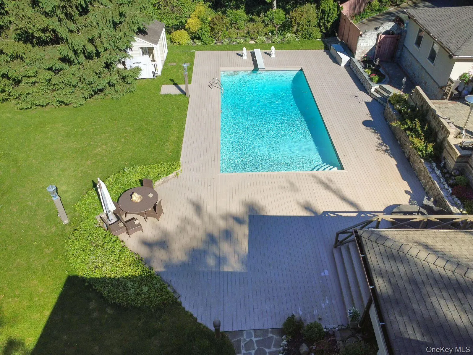 121 Laurel Lane, Oyster Bay, NY, 5 Bedrooms Bedrooms, 20 Rooms Rooms,5 BathroomsBathrooms,Residential,For Rent,Laurel,0,1006519 121 Laurel Lane, Oyster Bay, NY, 5 Bedrooms Bedrooms, 20 Rooms Rooms,5 BathroomsBathrooms,Residential,For Rent,Laurel,0,1006519