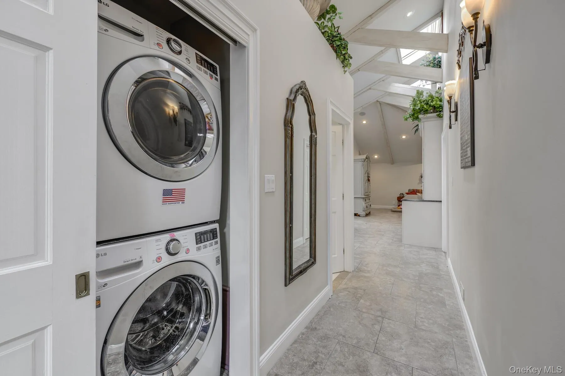 121 Laurel Lane, Oyster Bay, NY, 5 Bedrooms Bedrooms, 20 Rooms Rooms,5 BathroomsBathrooms,Residential,For Rent,Laurel,0,1006519 121 Laurel Lane, Oyster Bay, NY, 5 Bedrooms Bedrooms, 20 Rooms Rooms,5 BathroomsBathrooms,Residential,For Rent,Laurel,0,1006519